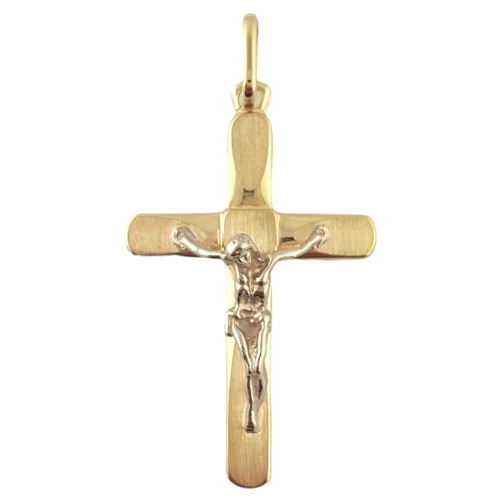 14K Yellow Gold Crucifix Pendant For Sale