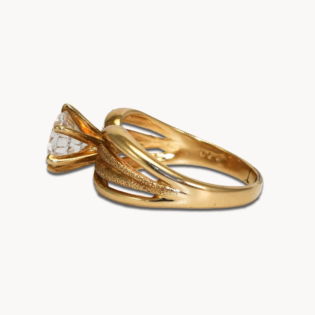Bague en or jaune 14K à zircon cubique 4.3g en vente 1