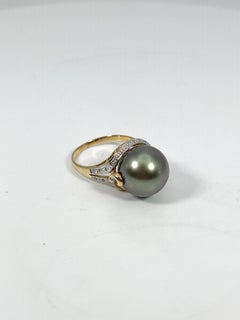 14K Yellow Gold Cultured Black Pearl and Diamond Ring