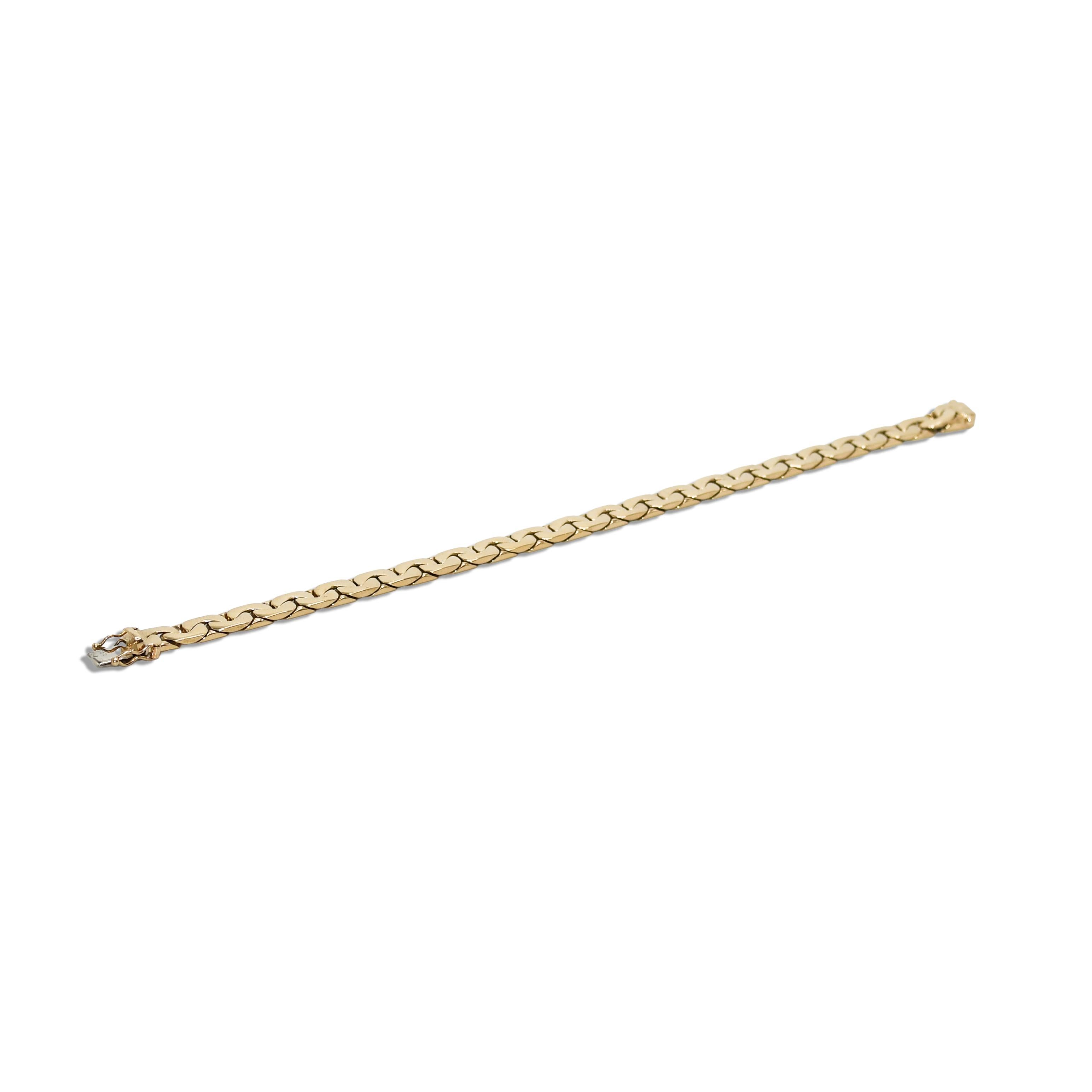 Men's 14K Yellow Gold Curb Link Bracelet For Sale