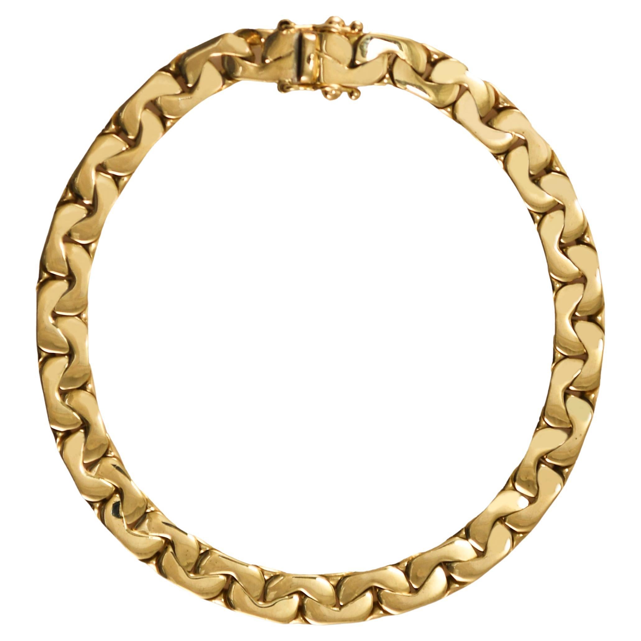 14K Yellow Gold Curb Link Bracelet For Sale