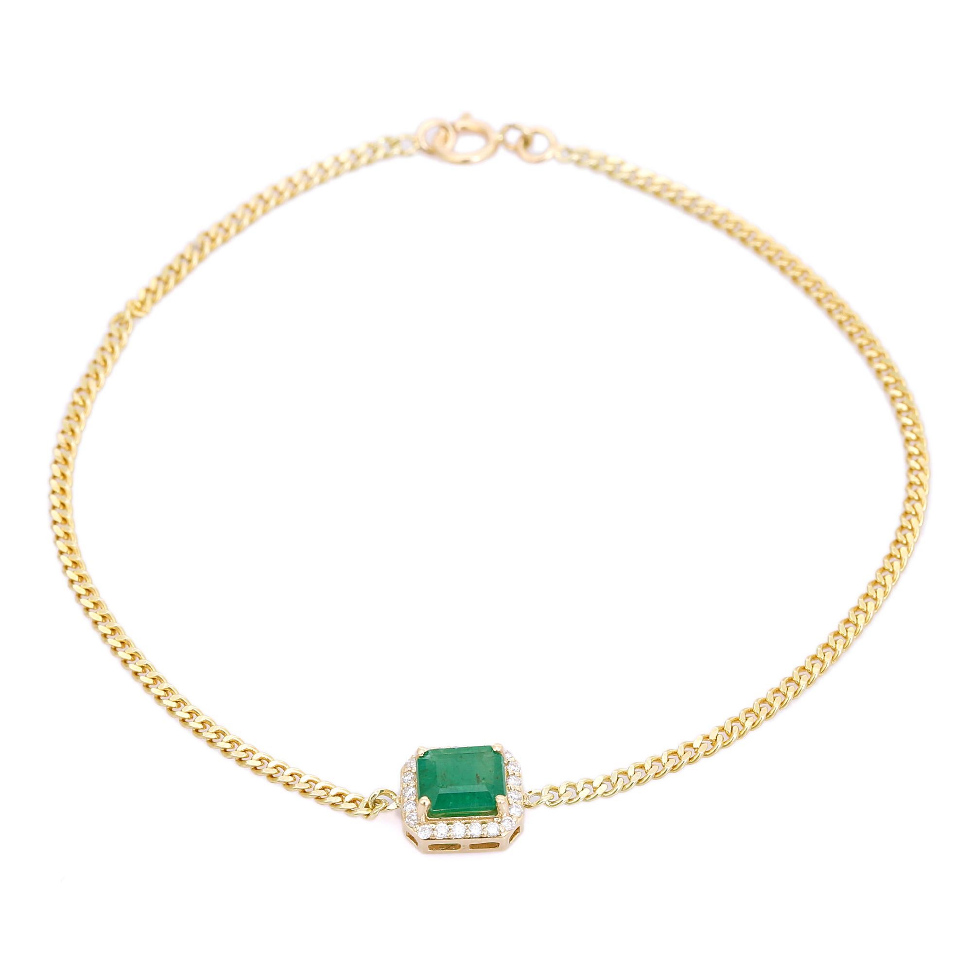 Bracelet en or jaune 14k à maillons courts avec émeraude solitaire et diamant en halo en vente 1