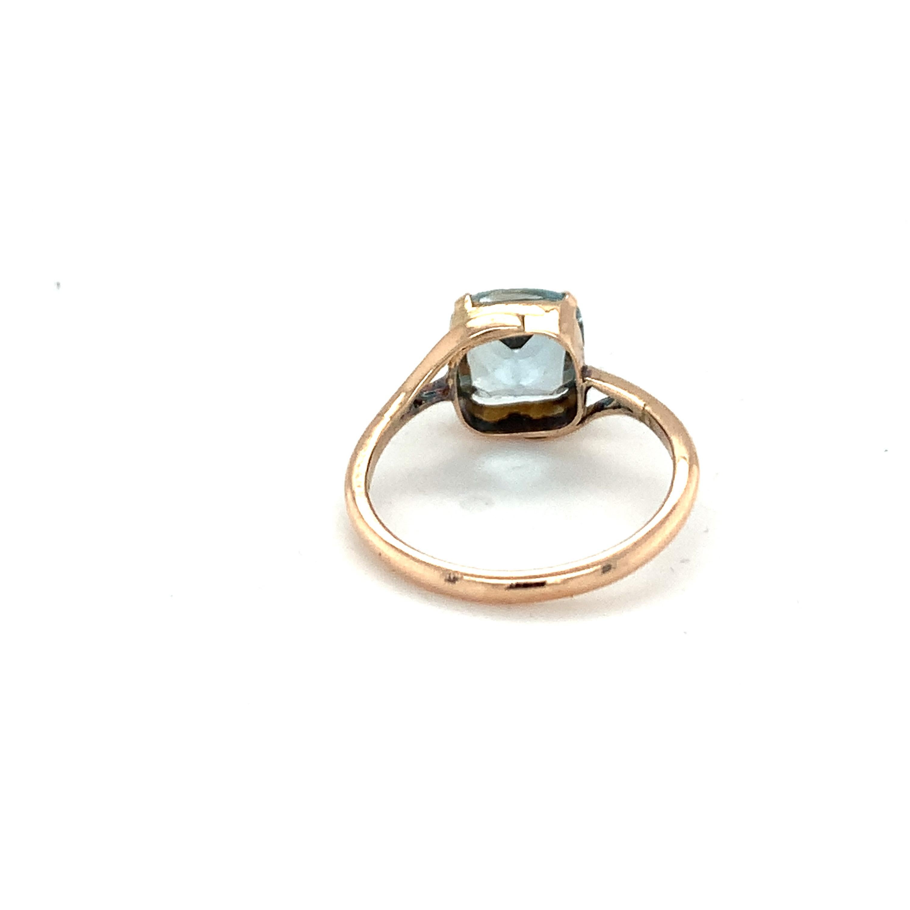 Women's 14K Yellow Gold Cushion Cut Aquamarine Solitaire Ring For Sale