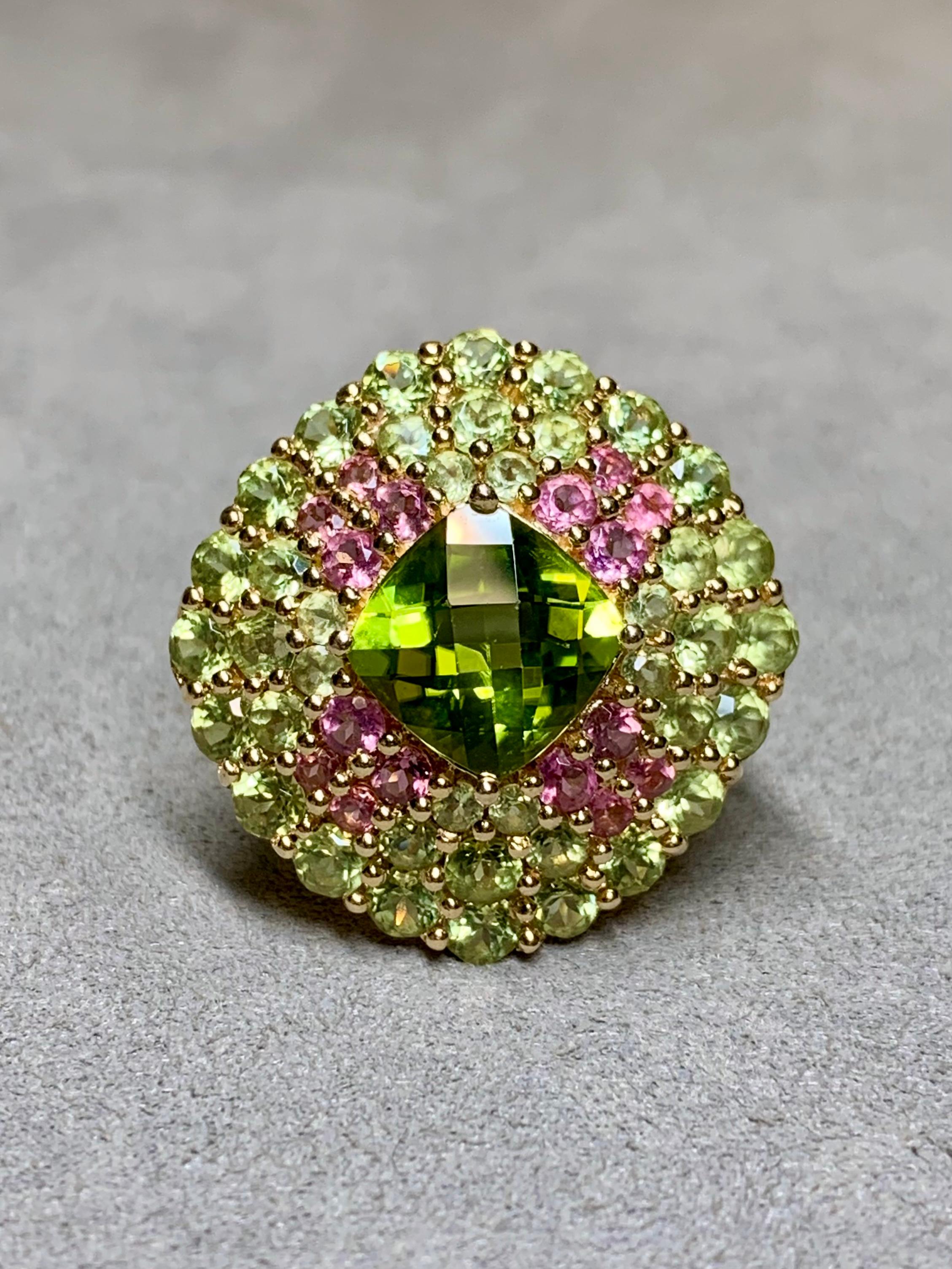 Cushion Cut 14K Yellow Gold Cushion Shaped Peridot Tourmaline Large Cocktail Ring Sz 7 For Sale