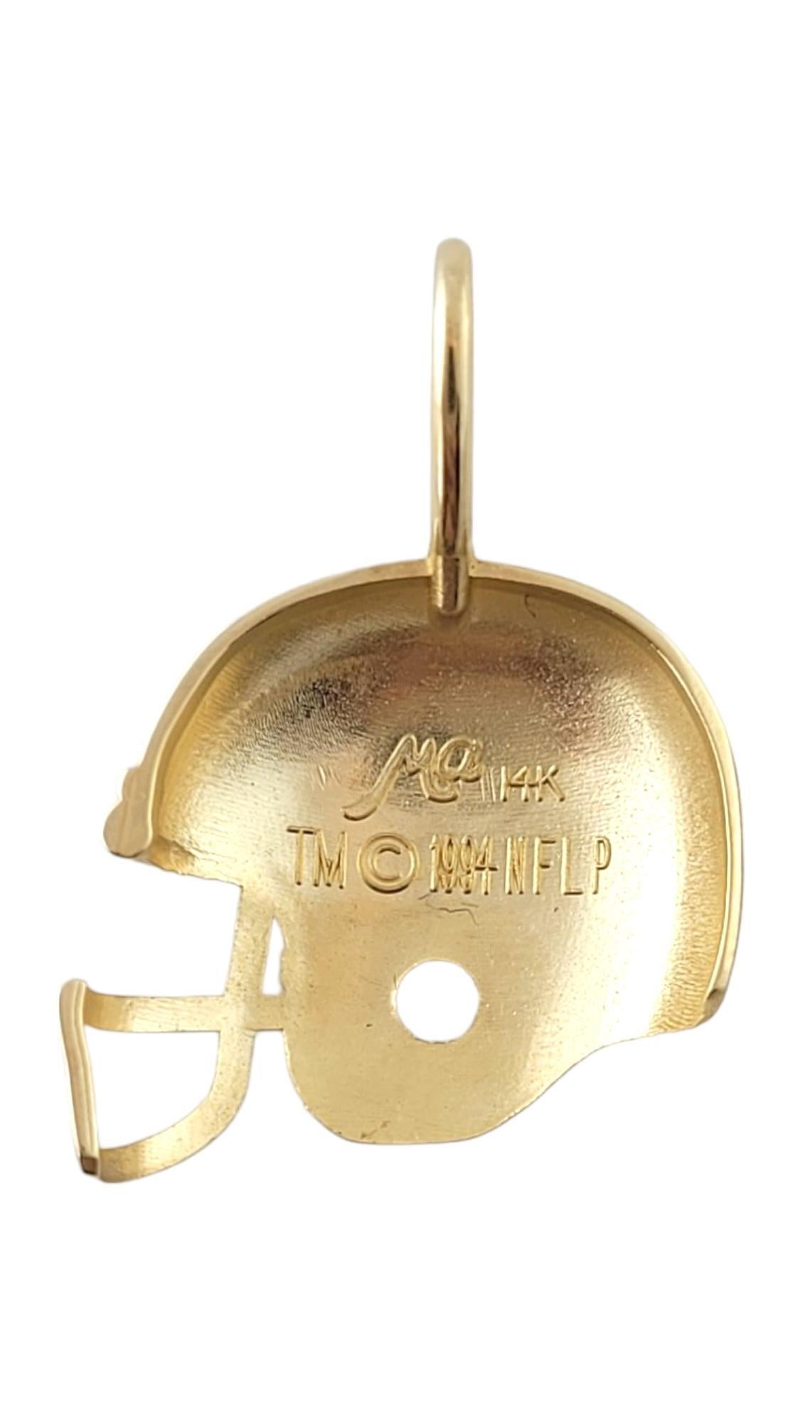 14K Yellow Gold Dallas Cowboys Helmet Pendant #16898 In Good Condition For Sale In Washington Depot, CT