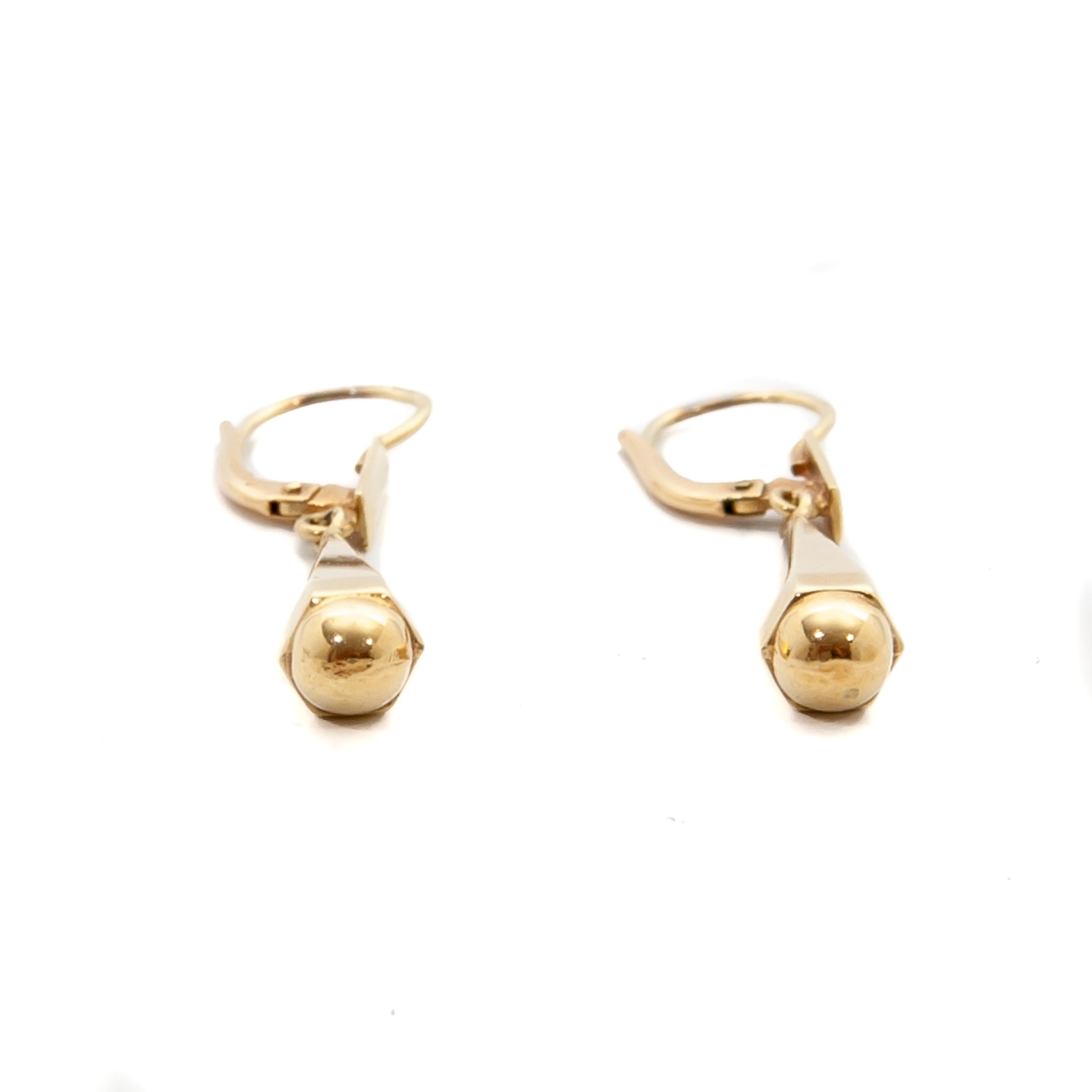 Boucles d'oreilles pendantes vintage en or 14 carats en vente 4