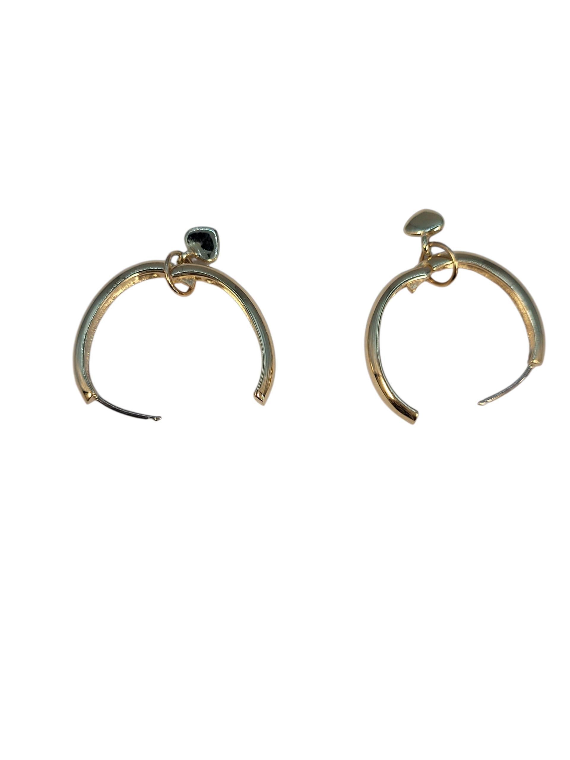 Boucles d'oreilles ovales en or jaune 14k avec cœur en forme de pampille #23138 Pour femmes en vente