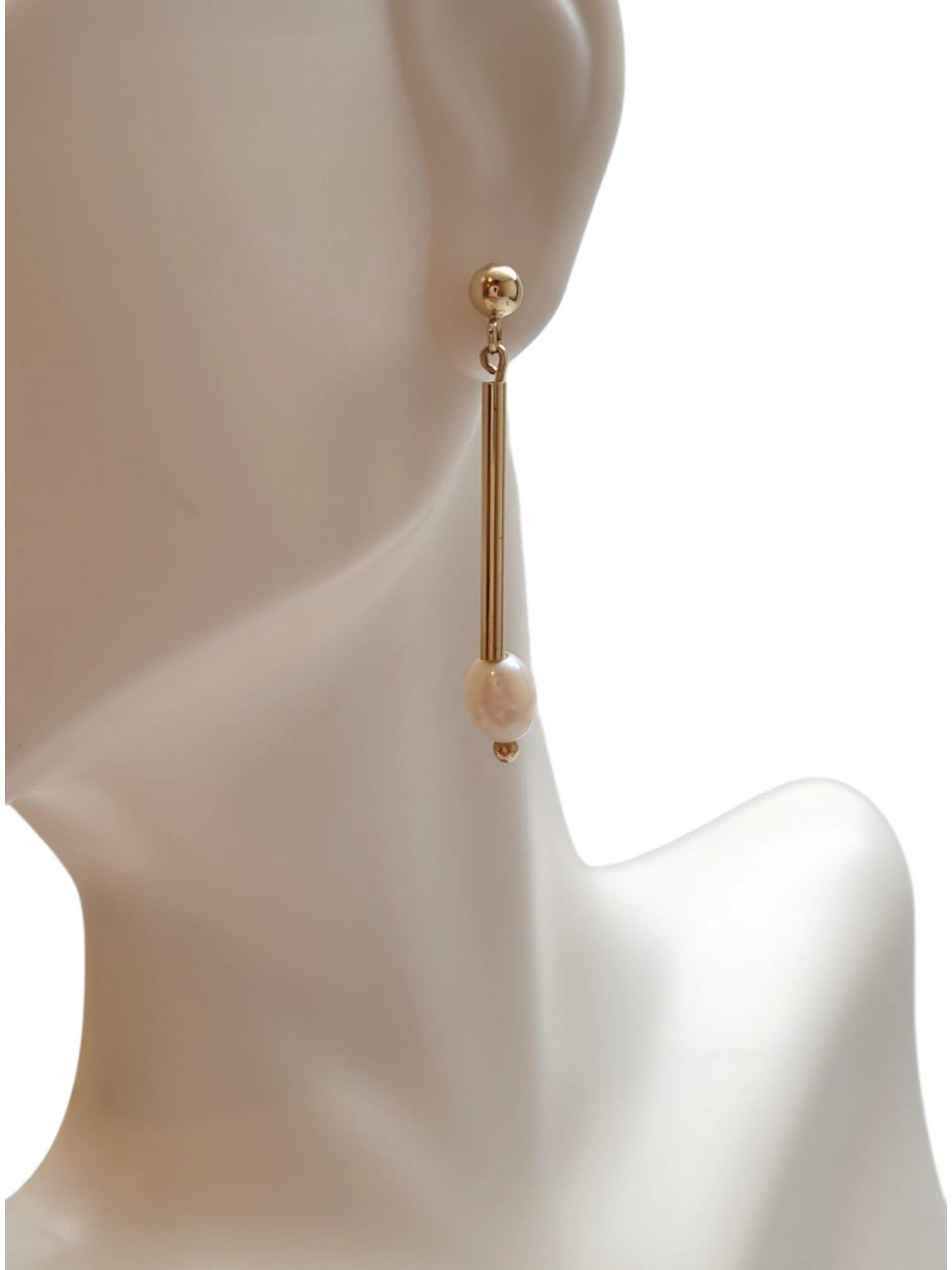 Donna 14K Yellow Gold Dangle Pearl Earrings #21949 in vendita