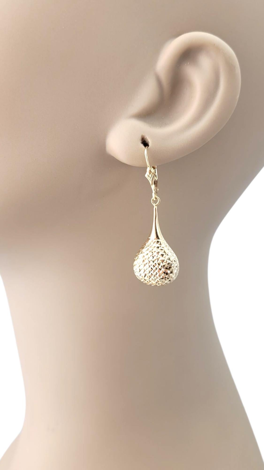 14K Yellow Gold Dangle Teardrop Earrings #21744 in vendita 2