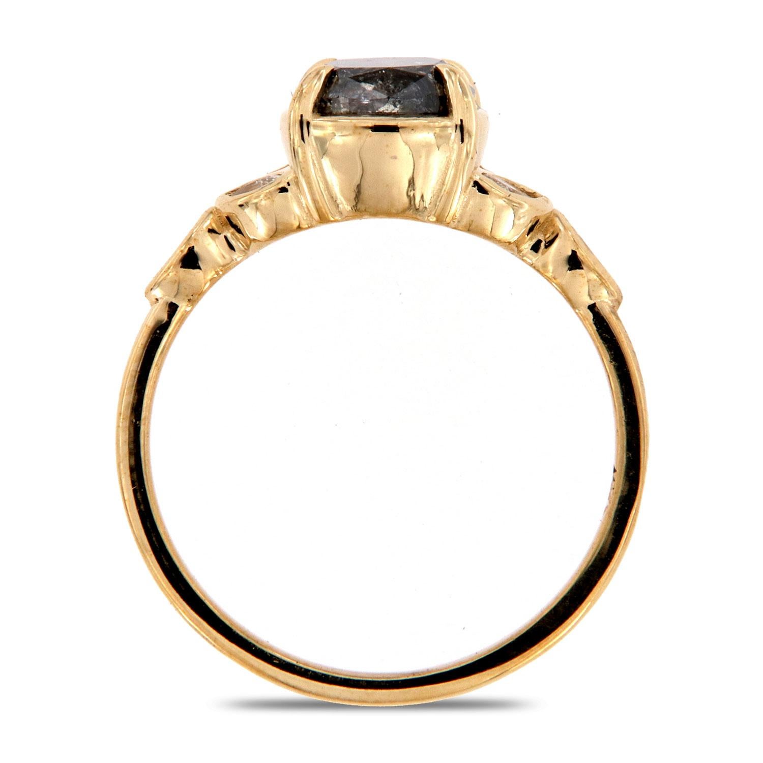 Bague en or jaune 14 carats avec diamant coussin délicat « Salt and Pepper » au centre : 1,85 carat Neuf - En vente à San Francisco, CA
