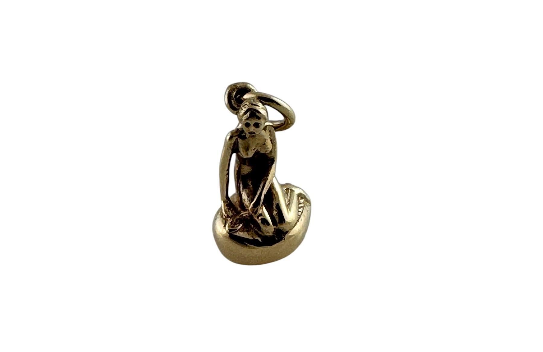Breloque/pendentif danois The Little Mermaid Statue en or jaune 14 carats n° 19603 Pour femmes en vente