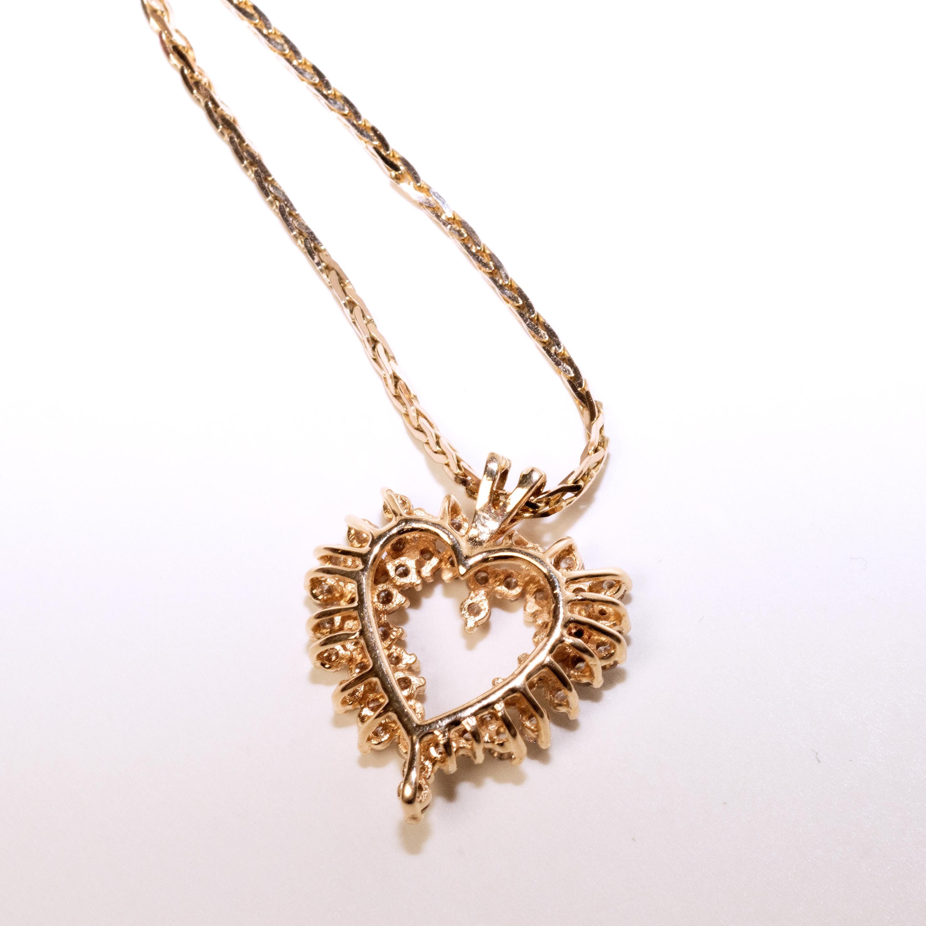 14K Yellow Gold Dia. Cluster Heart Necklace, 1.00tdw 12.9g In Excellent Condition For Sale In Laguna Beach, CA