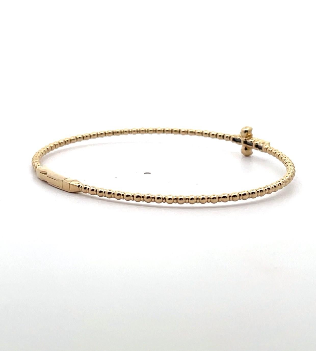 Bracelet croix en or jaune 14K avec diamant 0.16 carat Pour femmes en vente