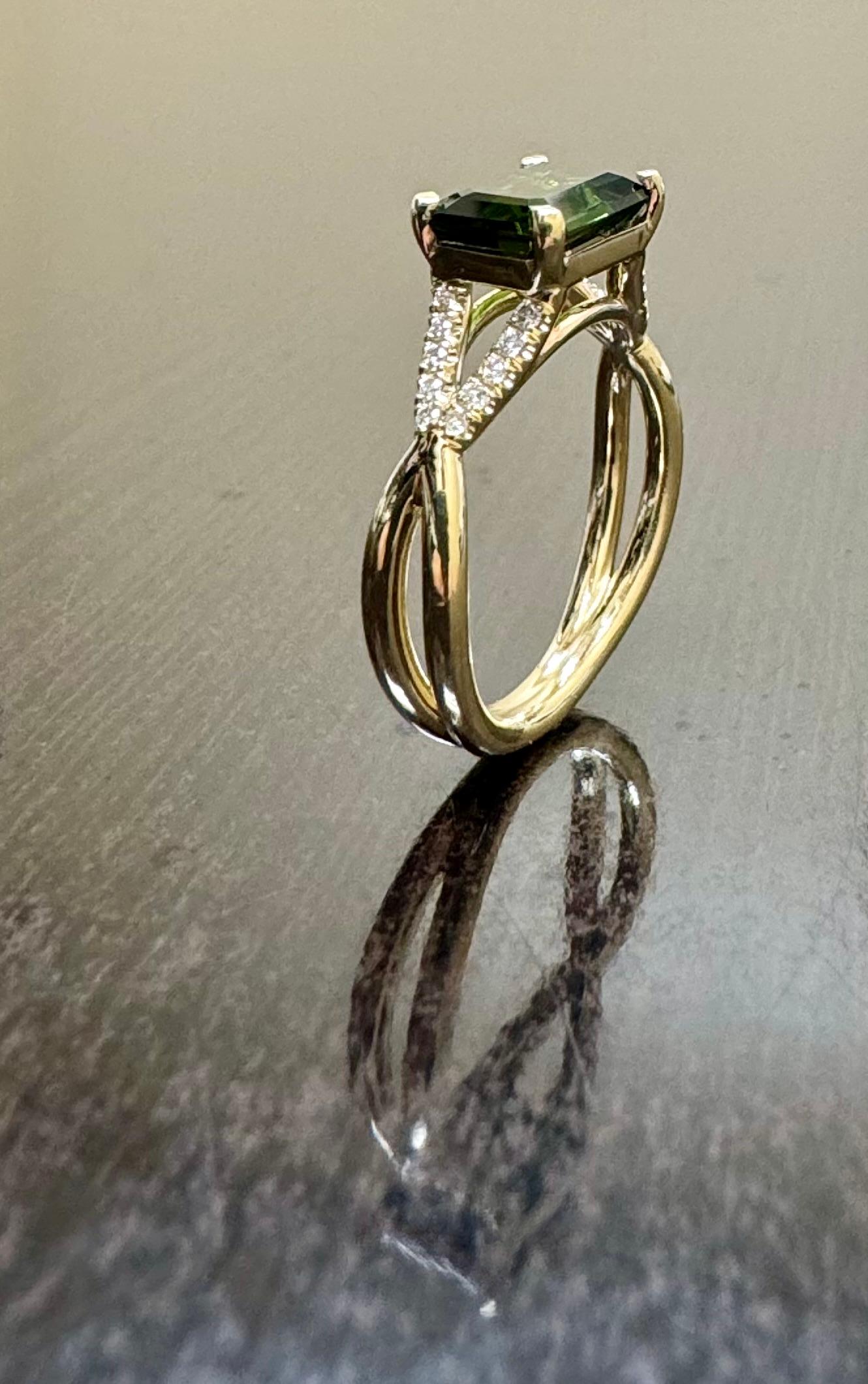 14K Yellow Gold Diamond 2.06 Carat Emerald Cut East West Green Tourmaline Ring For Sale 4