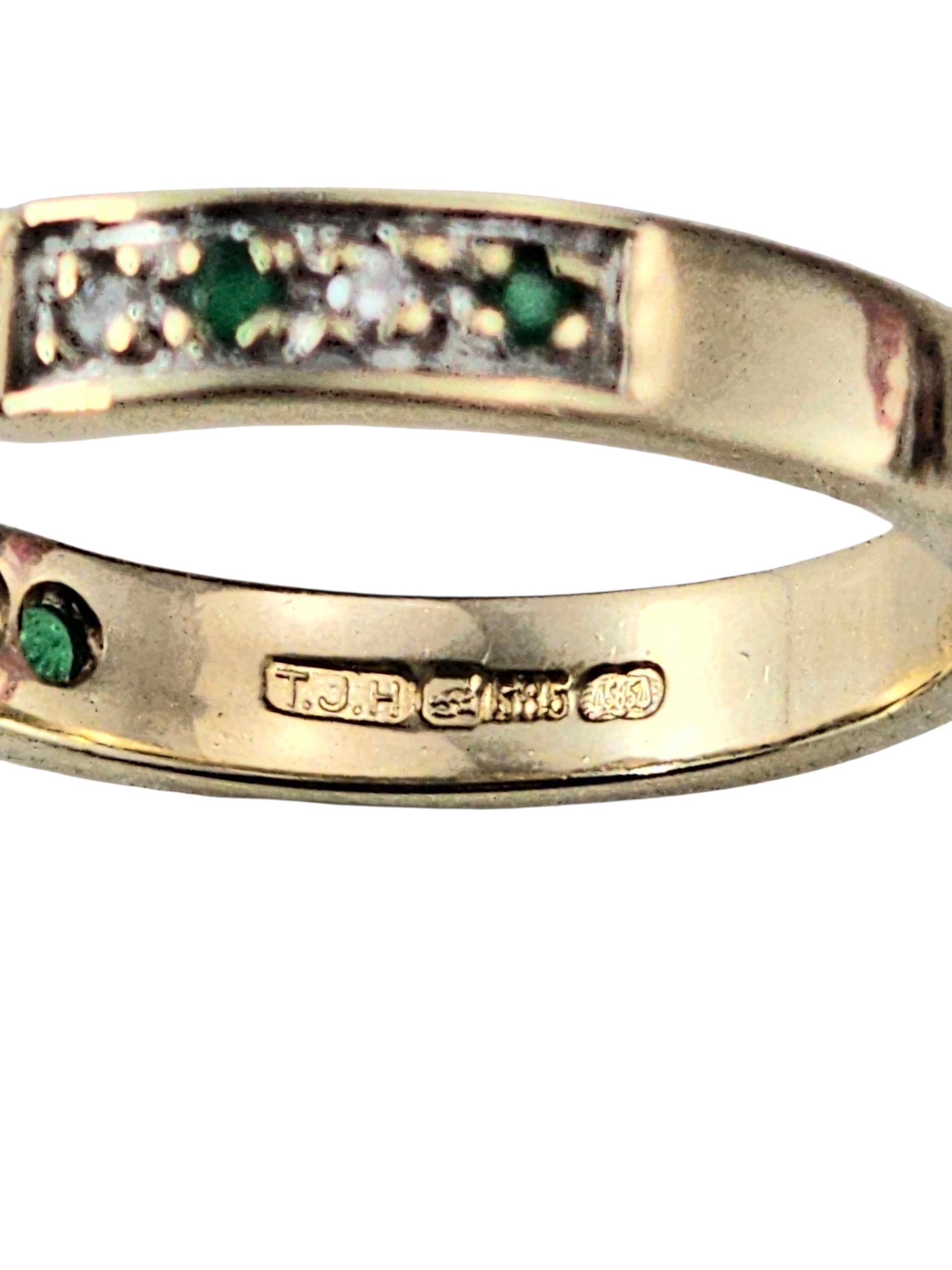 Bague Claddagh en or jaune 14K avec diamants et pierres vertes Taille 7.25 #23975 Pour femmes en vente