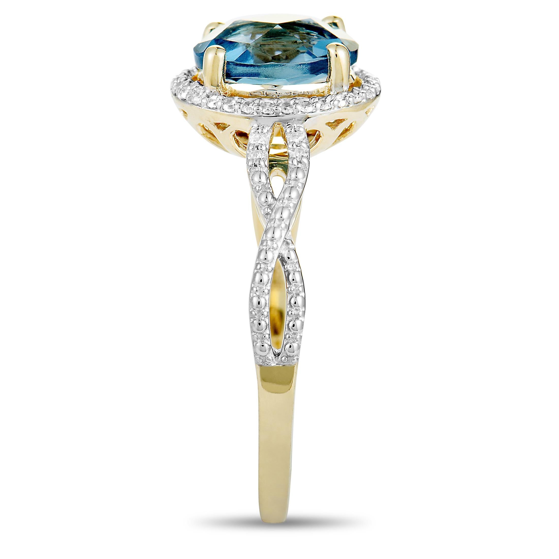 14 Karat Yellow Gold Diamond and London Topaz Oval Ring In New Condition In Southampton, PA
