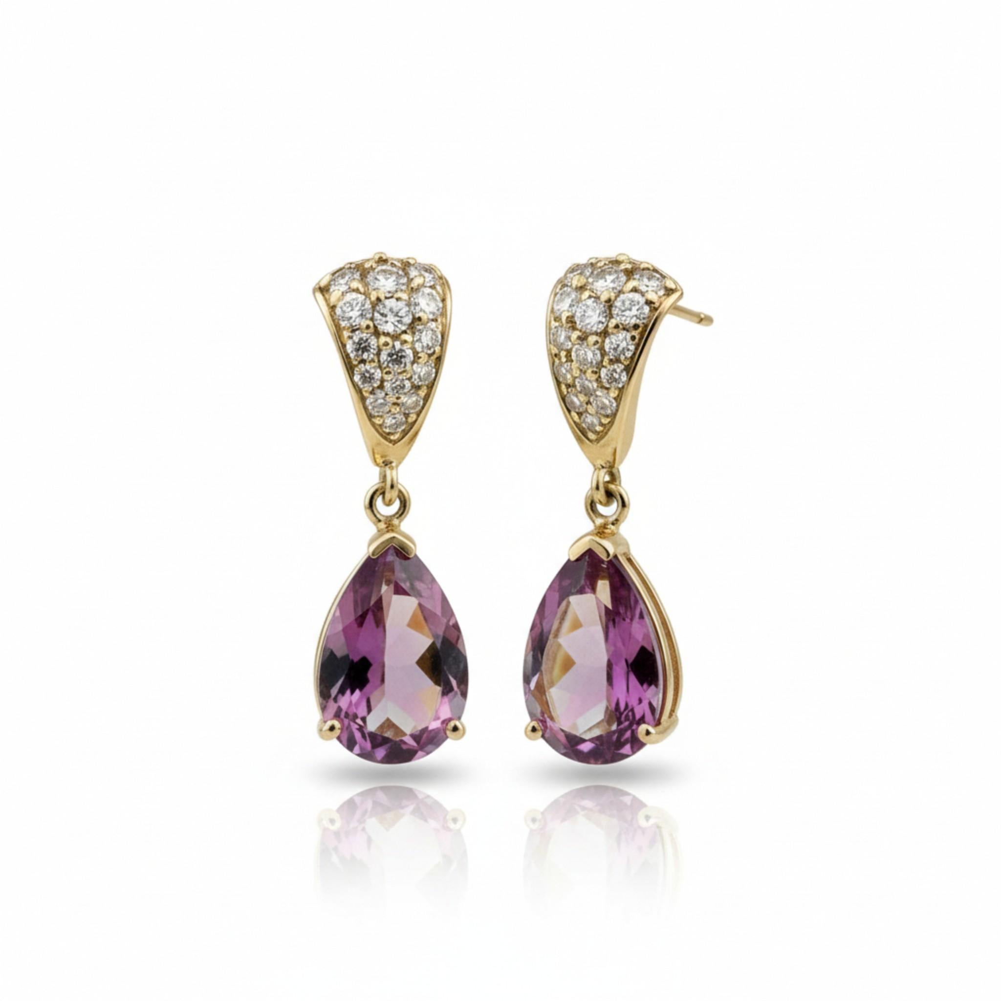 14K Yellow Gold Diamond and Natural Pink Topaz Dangle Earrings im Zustand „Neu“ im Angebot in New York, NY