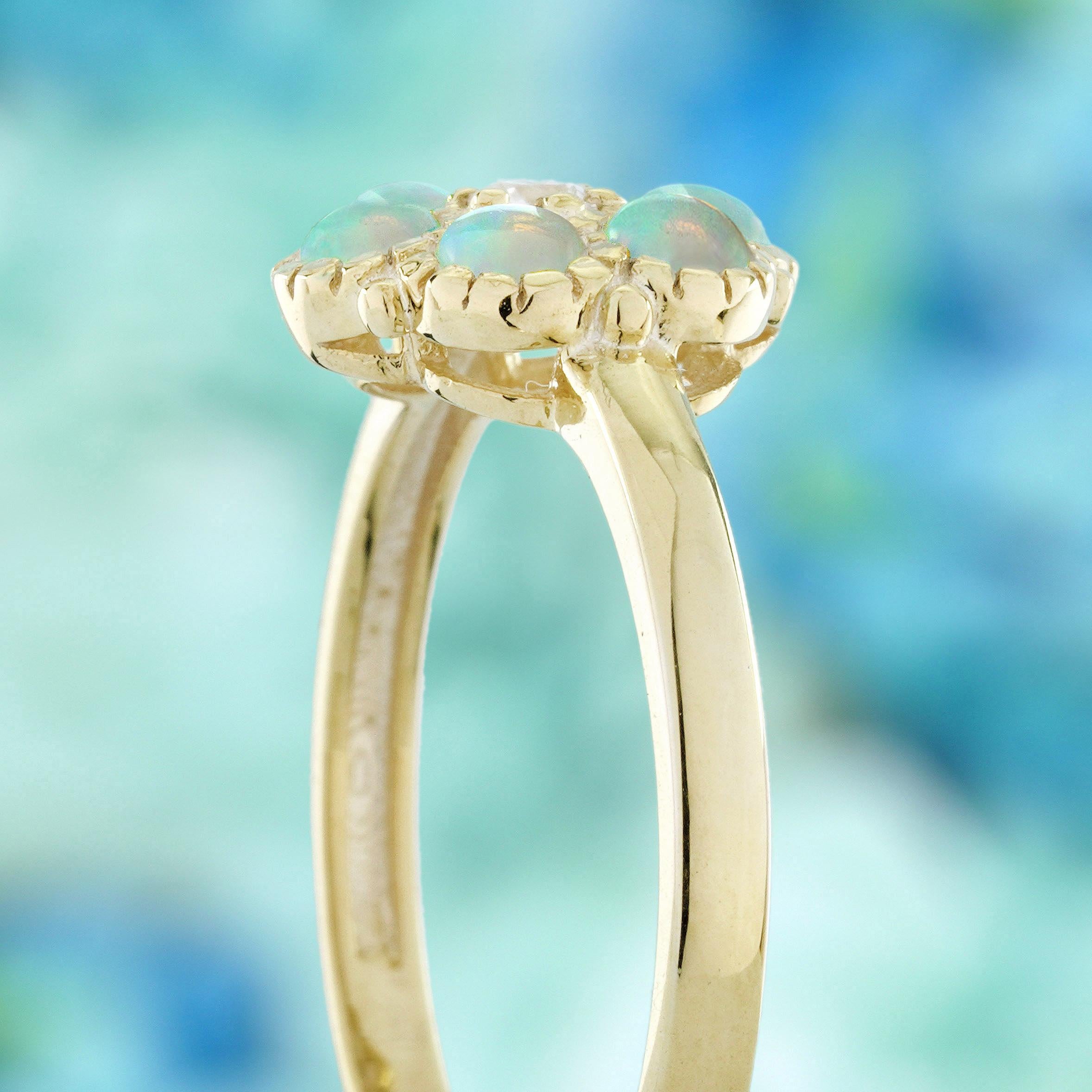 De las mujeres 14K Yellow Gold Diamond and Opal Vintage Style Cluster Ring en venta