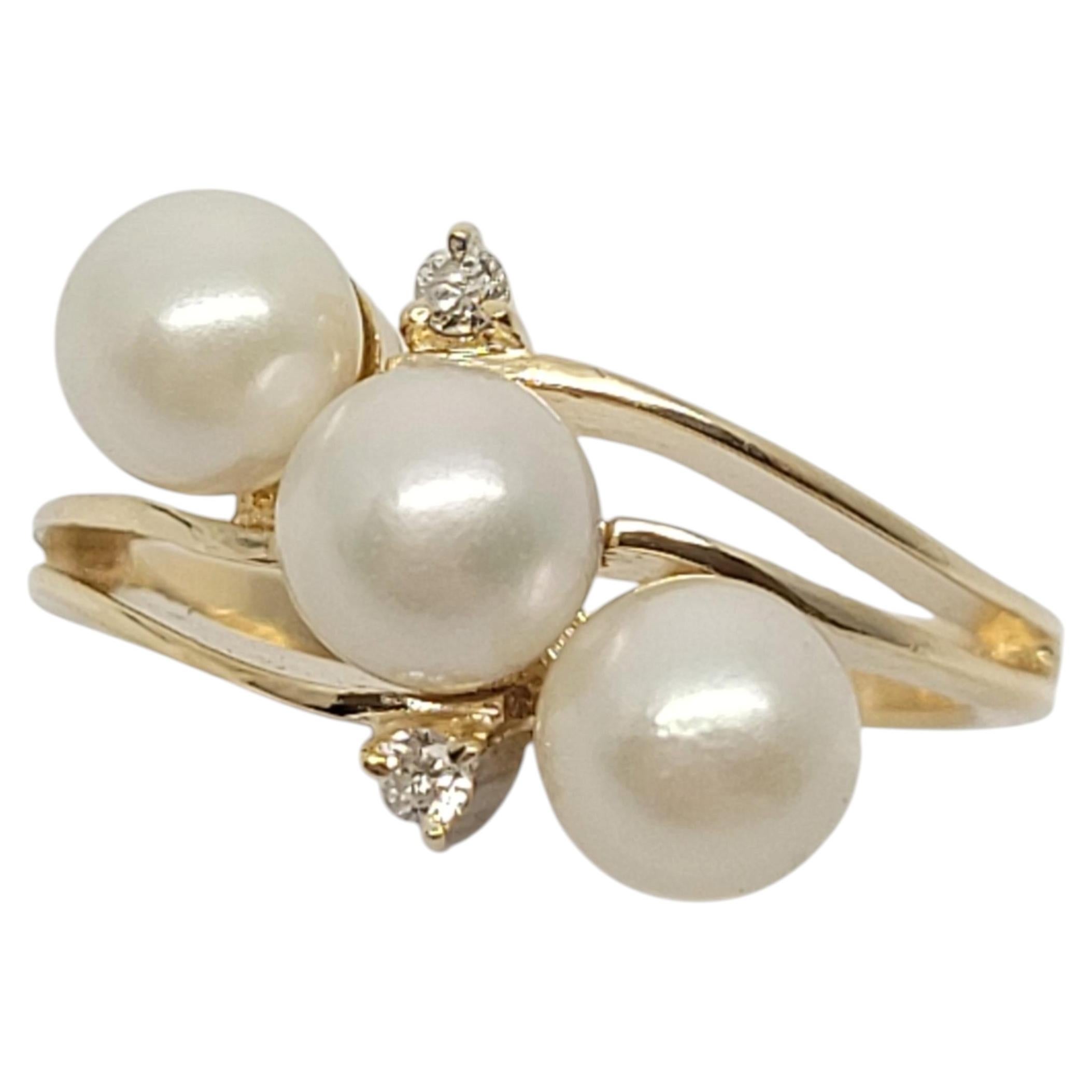 Bague en or jaune 14K avec diamants et perles Taille 5 #24187