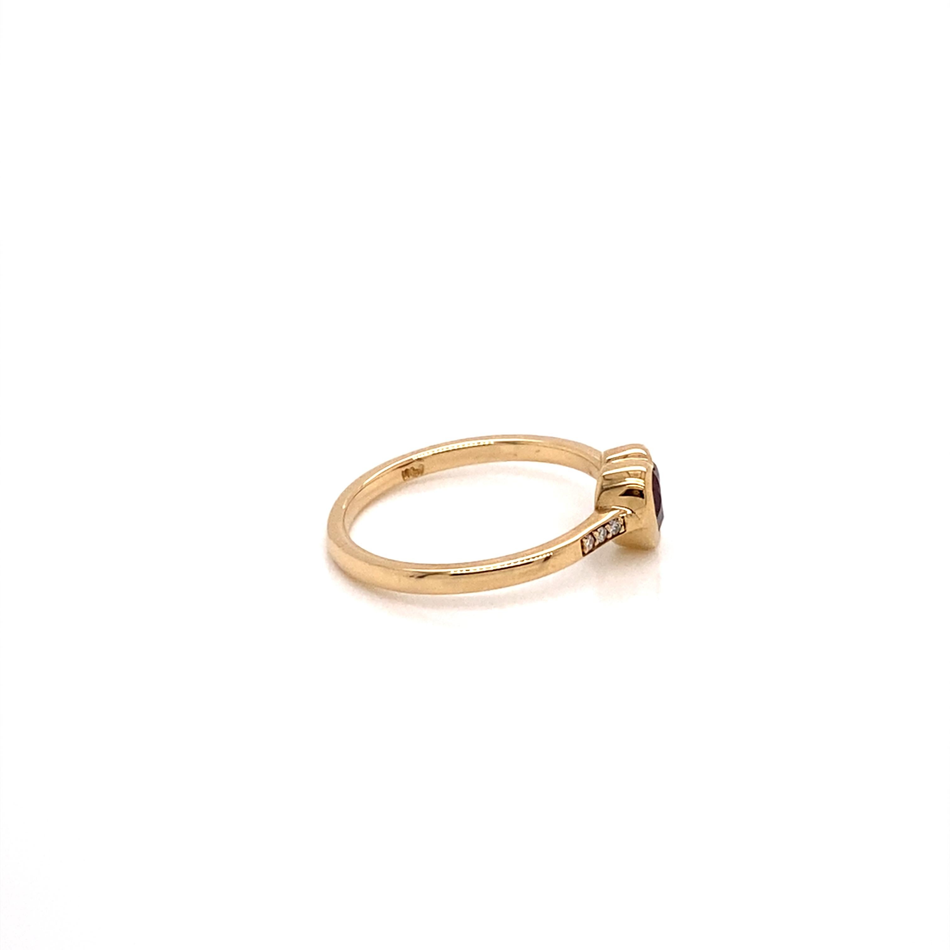 Women's 14k Yellow Gold Diamond and Rhodolite Garnet Heart Ring For Sale