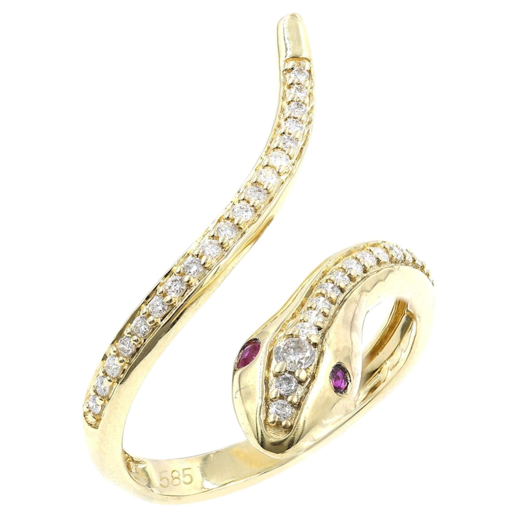 Bague en or jaune 14K serpent bypass ornée de diamants et de rubis