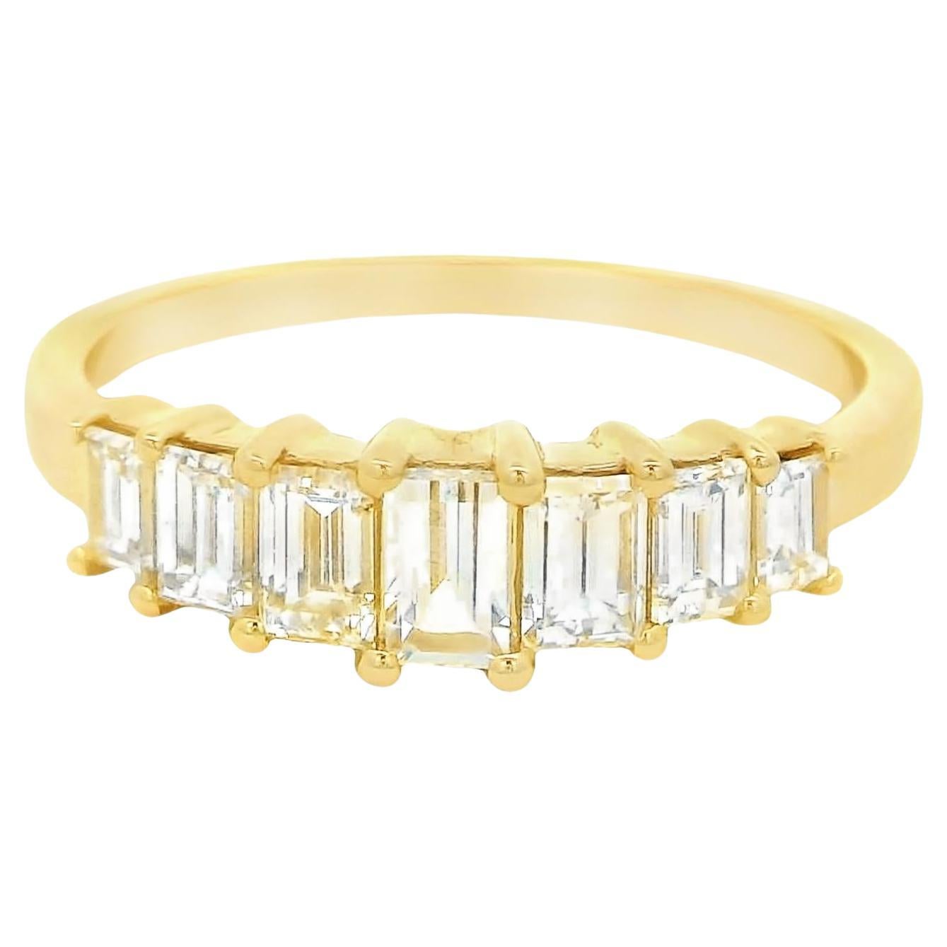 14 Karat Gelbgold Baguette-Ring mit Diamanten im Angebot