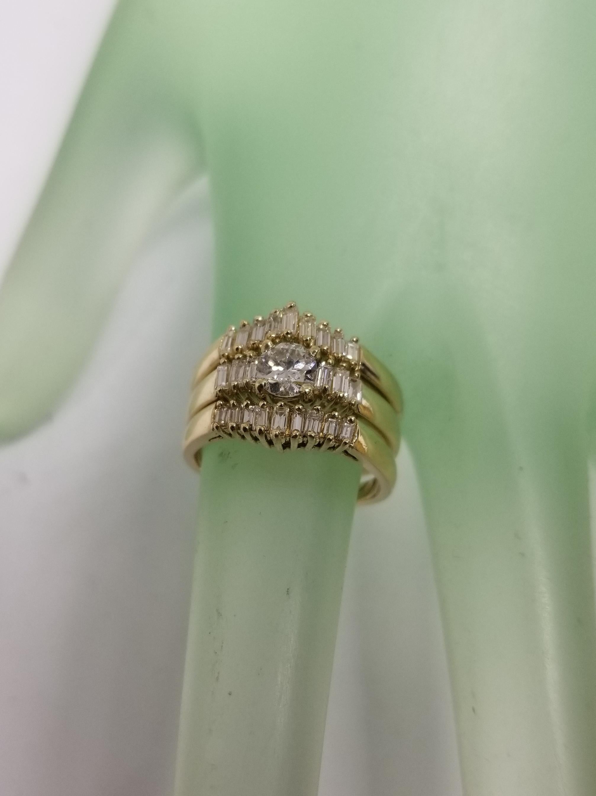 14 Karat Gelbgold Diamant-Baguette-Ring mit 2 Guard-Ringe für Damen oder Herren im Angebot