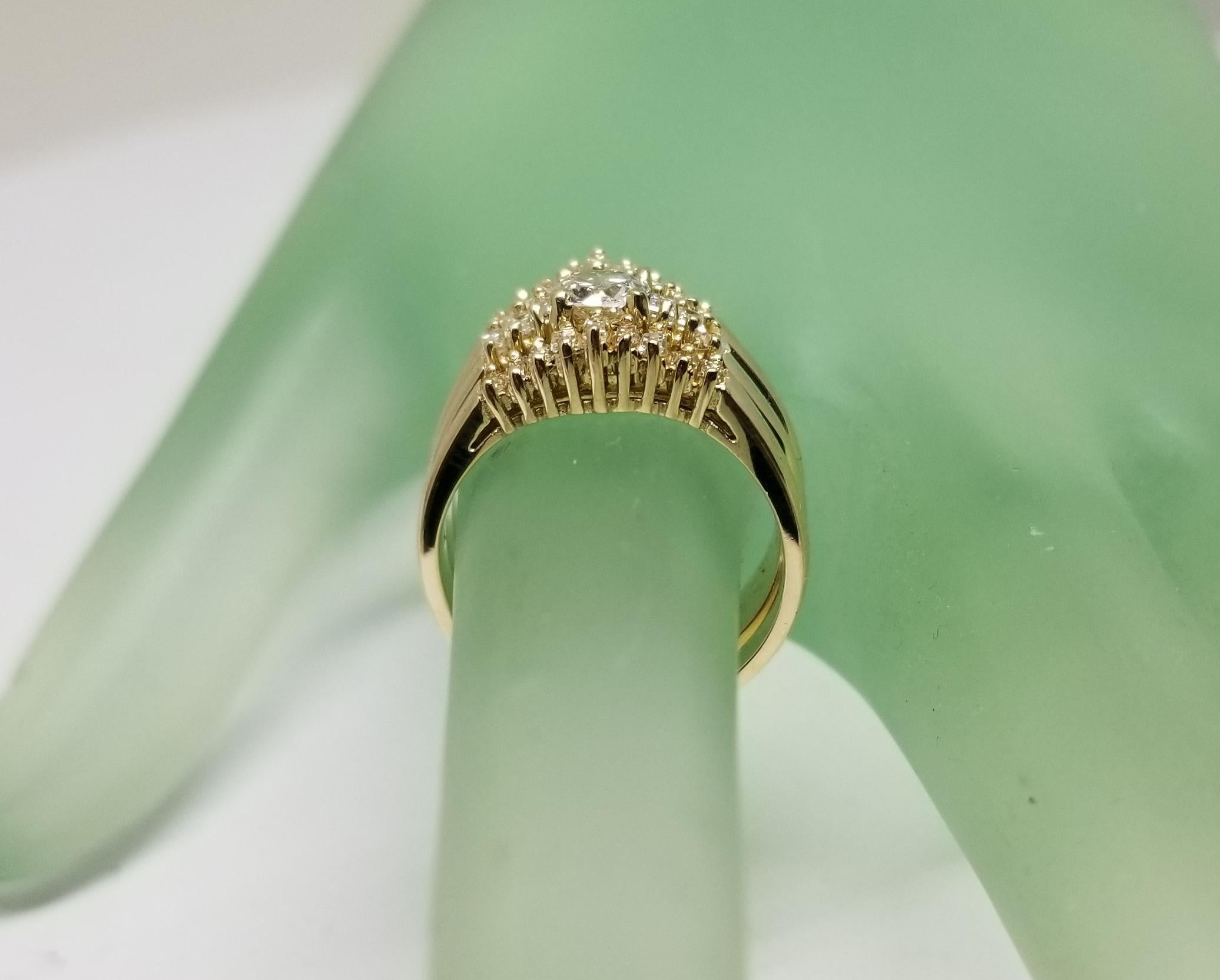 Bague baguette en or jaune 14 carats avec 2 anneaux de garde et diamants en vente 1