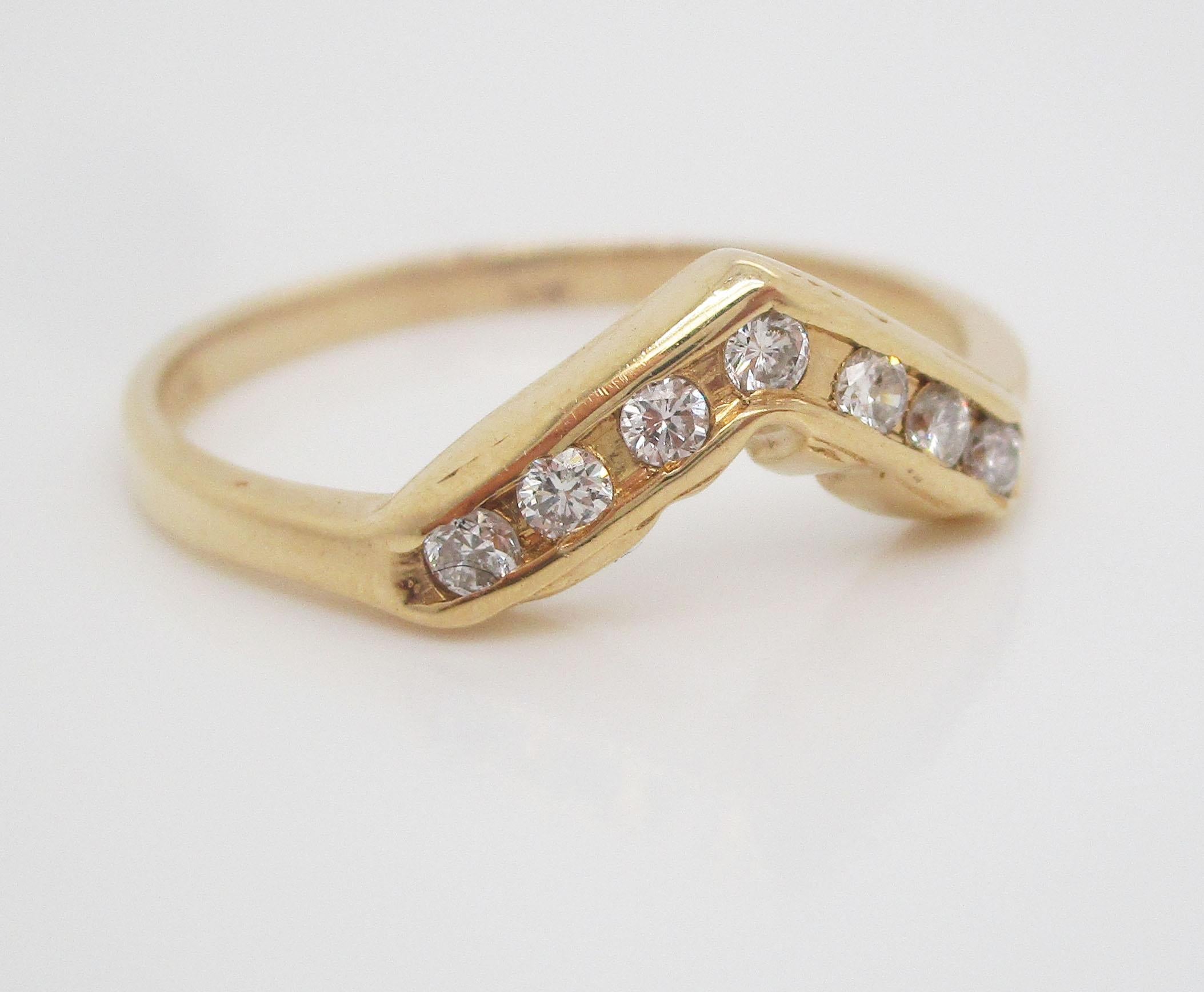 Modern 14 Karat Yellow Gold Diamond Band Ring