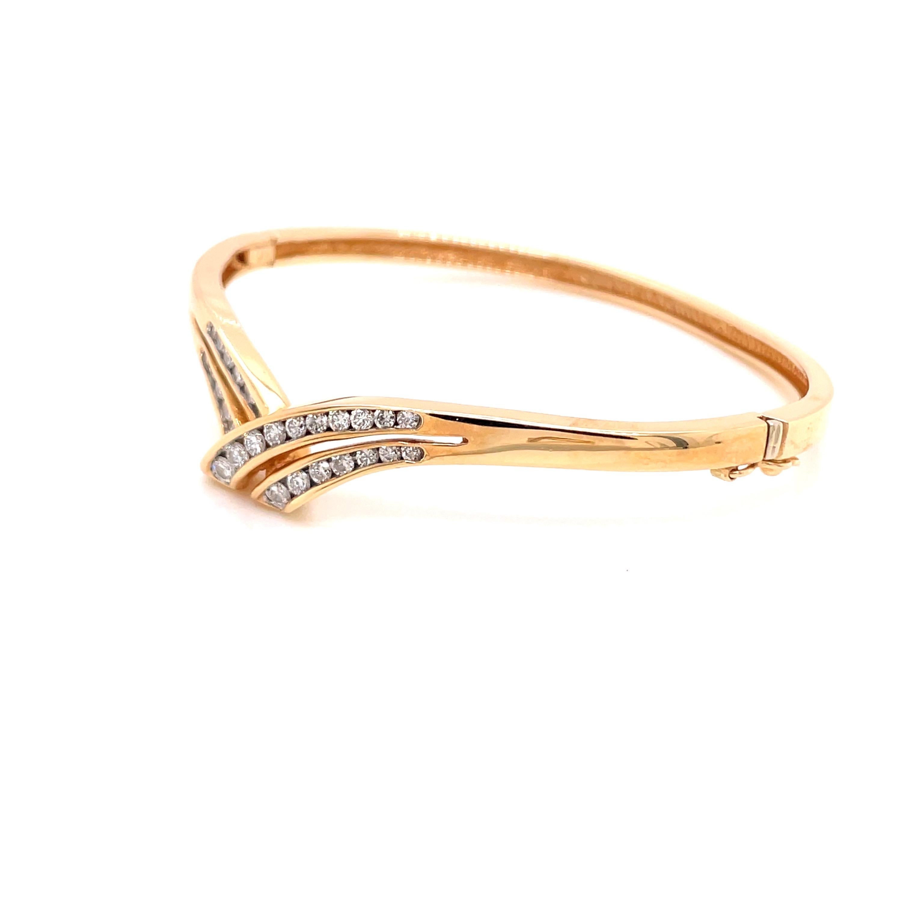 Round Cut 14K Yellow Gold Diamond Bangle Bracelet .87ct For Sale