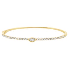 Armreif aus 14 Karat Gelbgold mit Diamanten und Marquise-Diamant-Akzent in der Mitte