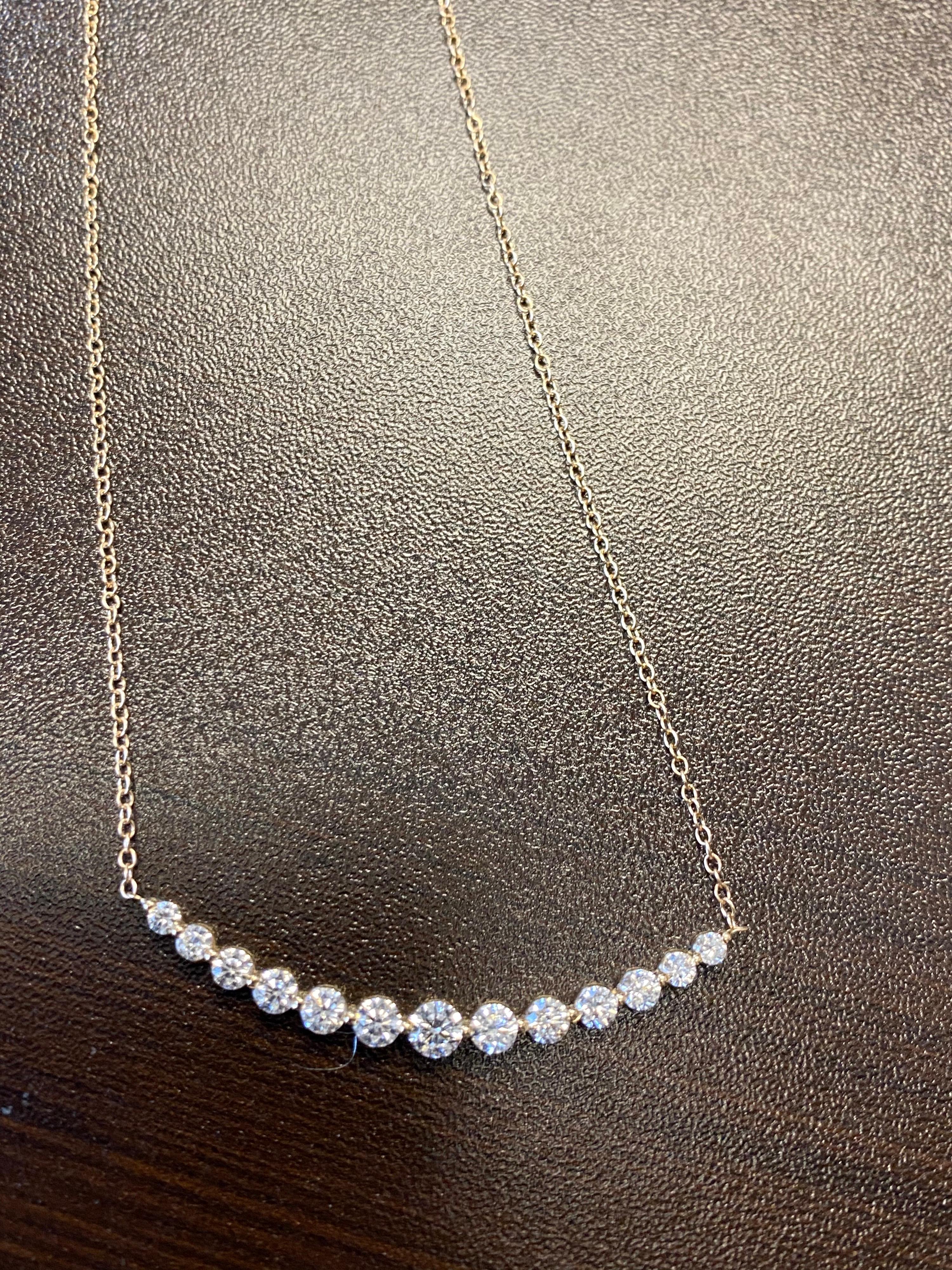 De las mujeres Colgante Graduado Barra Diamante Oro Amarillo 14 Kilates en venta
