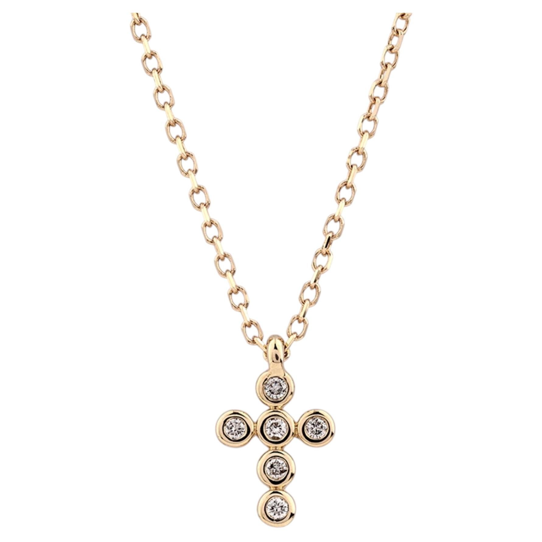 Collana con ciondolo a forma di croce in oro giallo 14K con diamante incastonato