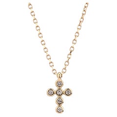 Collier croix en or jaune 14K serti de diamants et de chatons