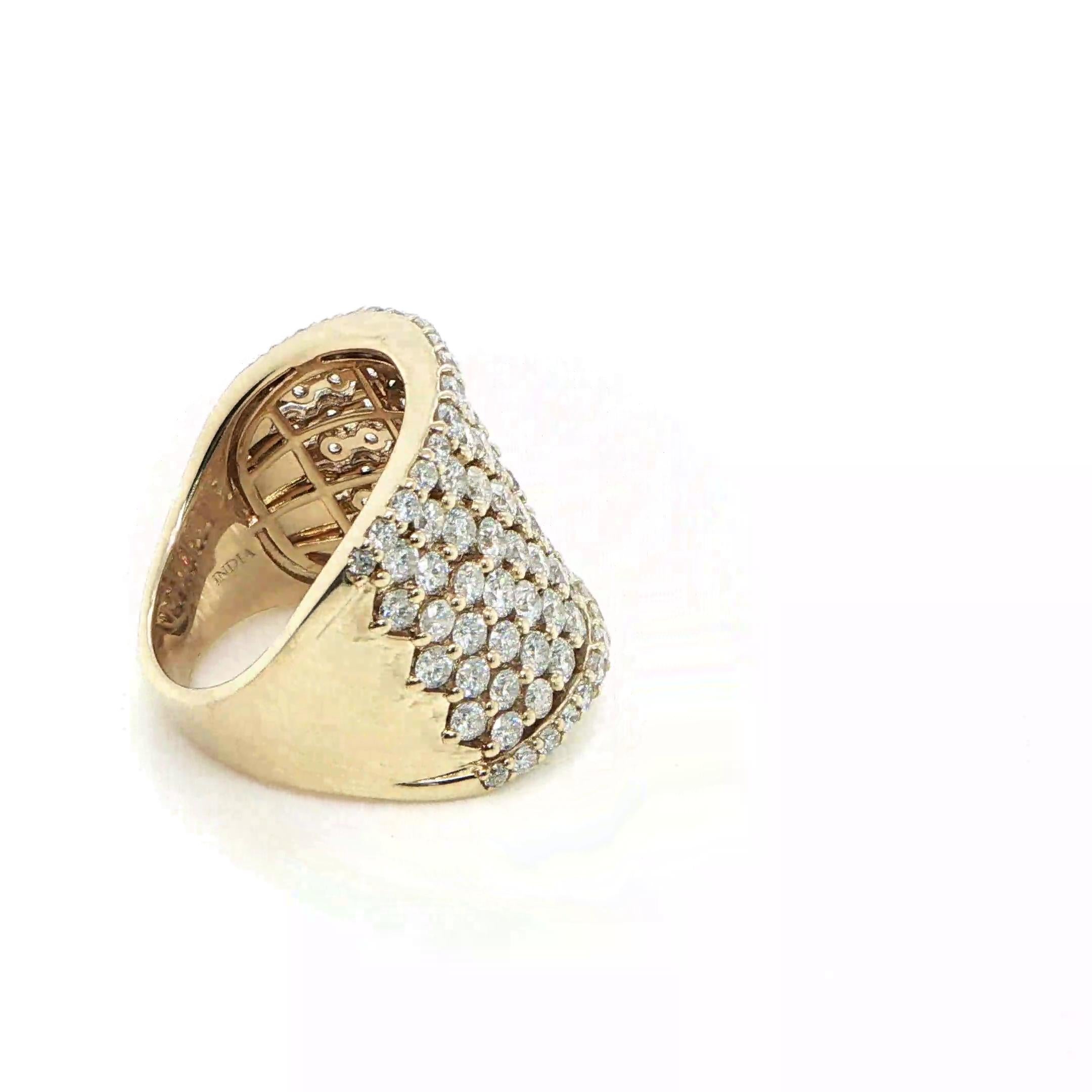da uomo o donna 14K Yellow Gold Diamond Cigar Ring in vendita