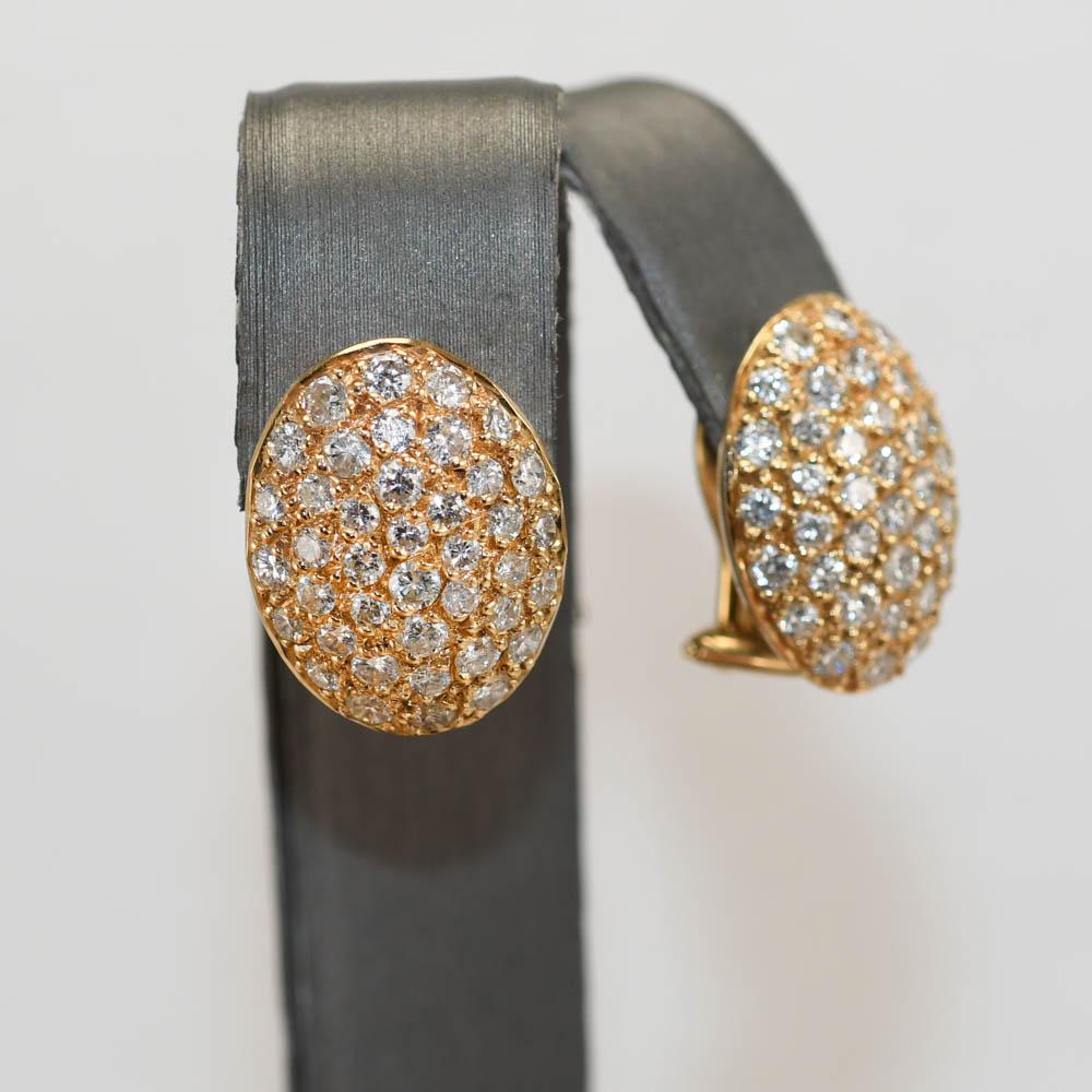 14K Yellow Gold Diamond Cluster Earrings 2.00TDW, 7gr In Excellent Condition For Sale In Laguna Beach, CA