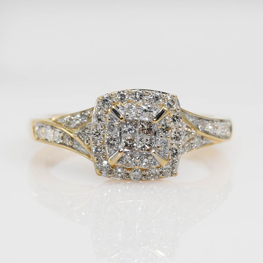 Women's 14K Yellow Gold Diamond Cocktail Ring .50TDW, 3.4g For Sale