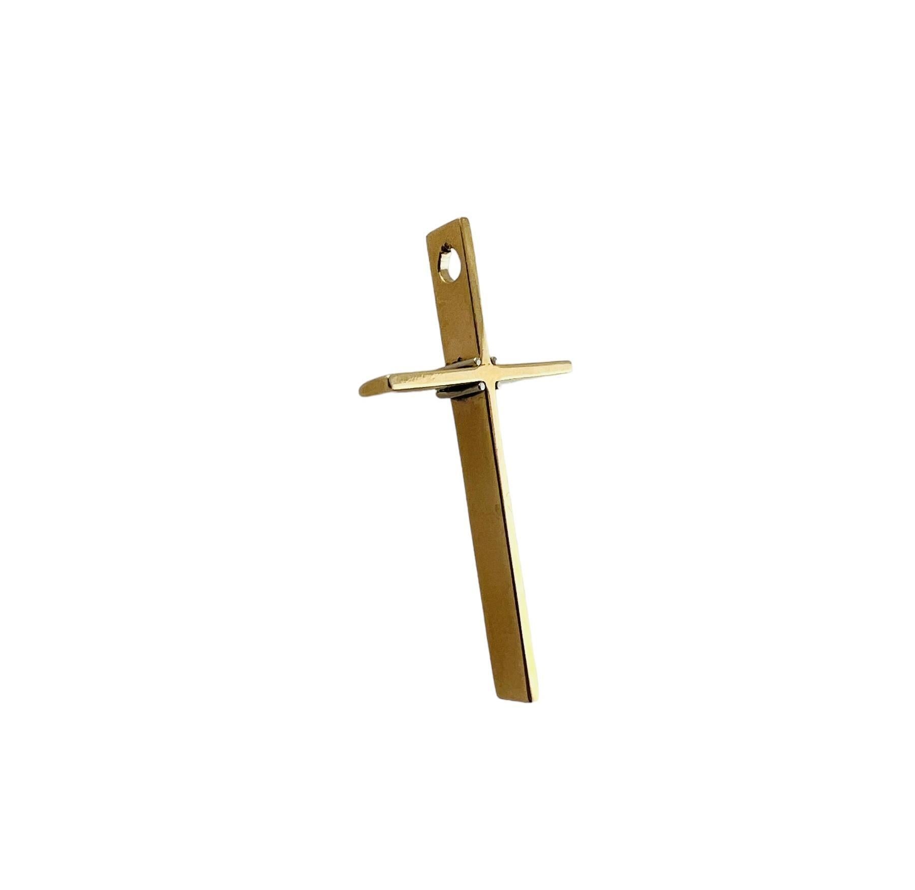 14K Yellow Gold Diamond Cross Pendant #15944 In Good Condition For Sale In Washington Depot, CT