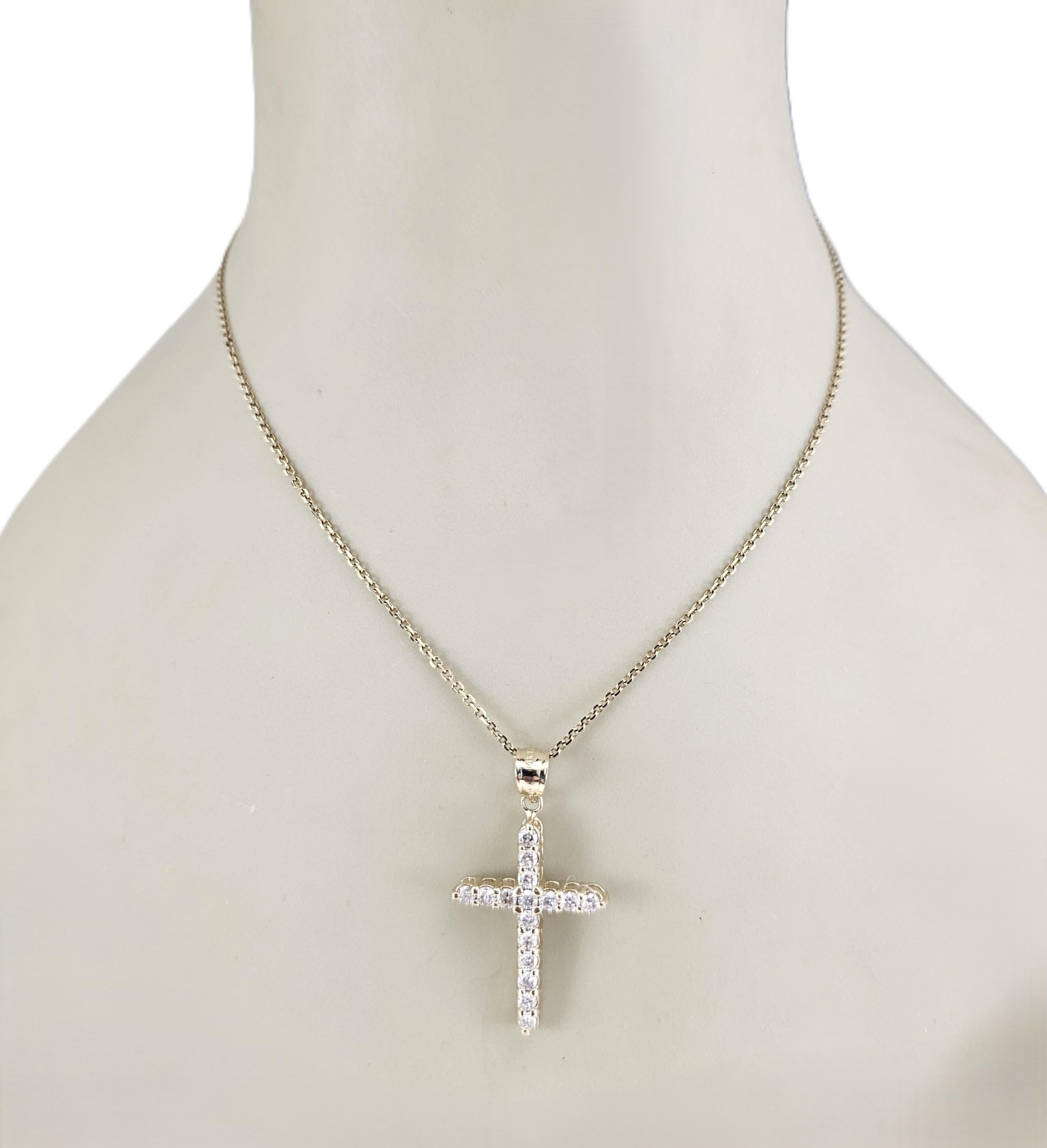 Pendentif croix en or jaune 14K avec diamant #23622 en vente 1
