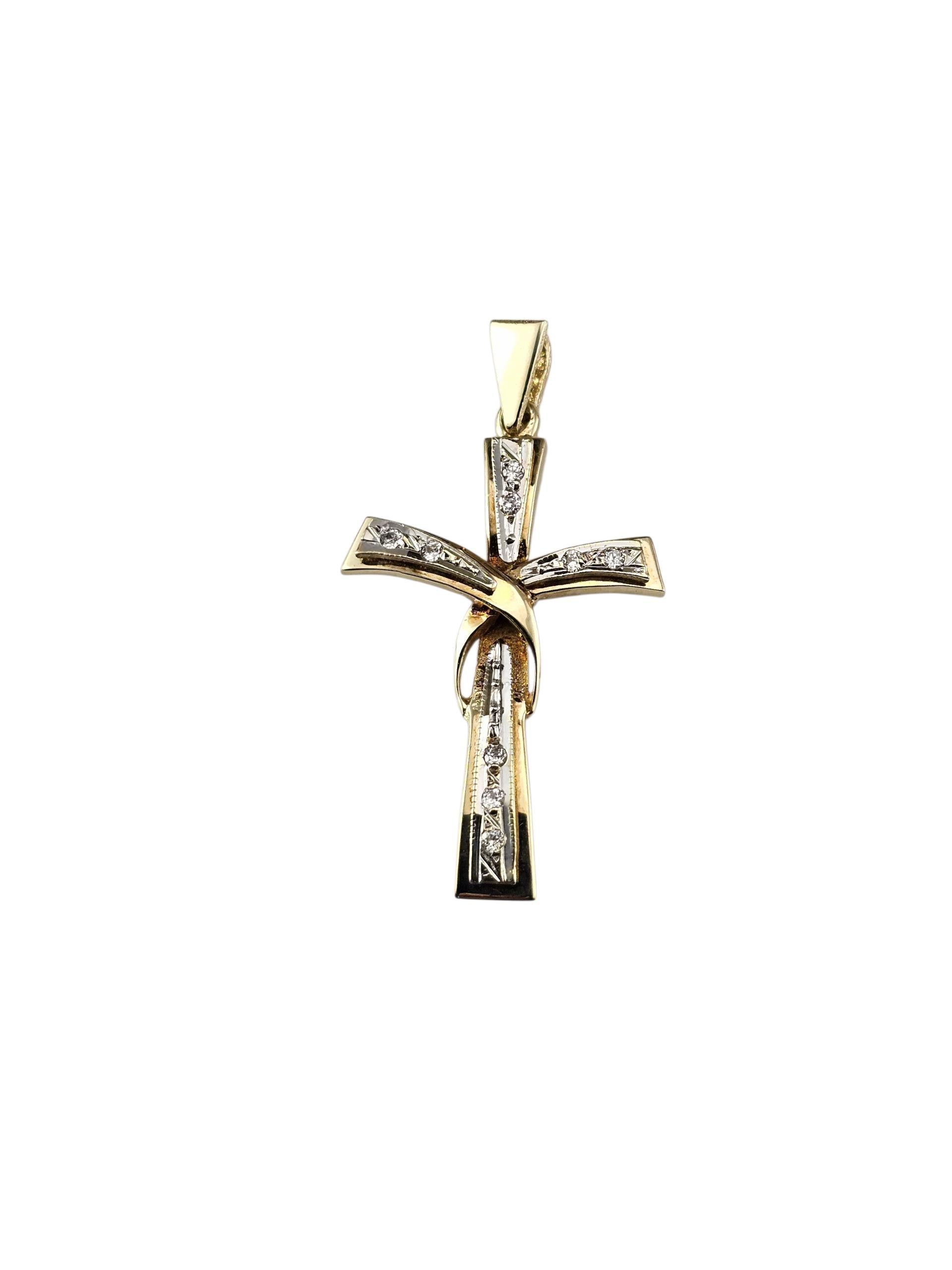 Pendentif croix en or jaune 14K avec diamant #23645