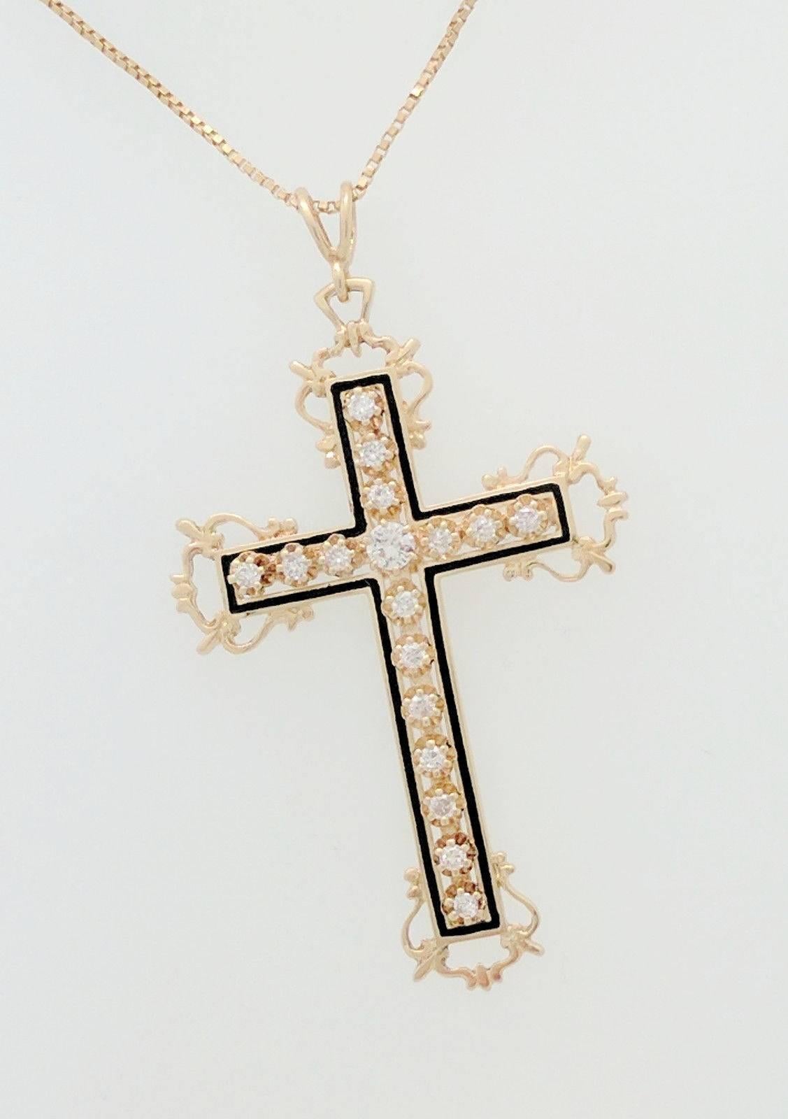 Round Cut 14 Karat Yellow Gold Diamond Cross Pendant Necklace For Sale