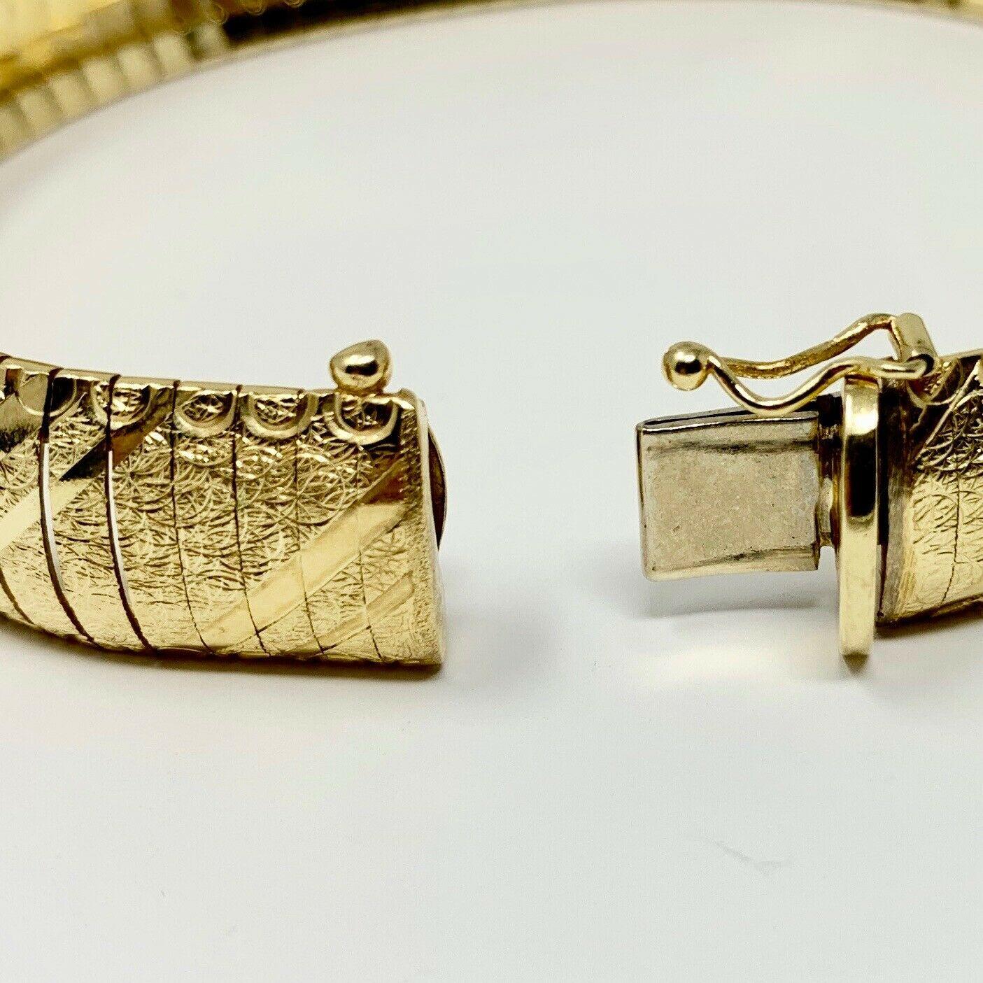 14 Karat Yellow Gold Diamond Cut Etched Omega Link Bracelet 2
