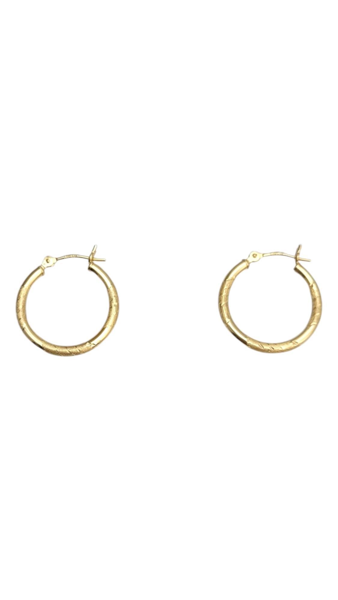 14K Yellow Gold Diamond Cut Hoop Earrings #21648 in vendita 3