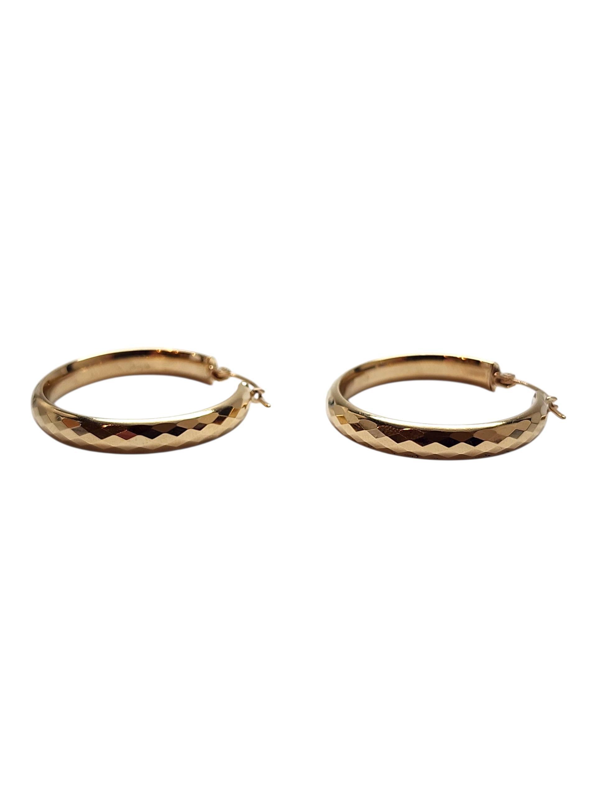 De las mujeres Pendientes de aro de oro amarillo de 14 quilates con corte de diamante #22816 en venta