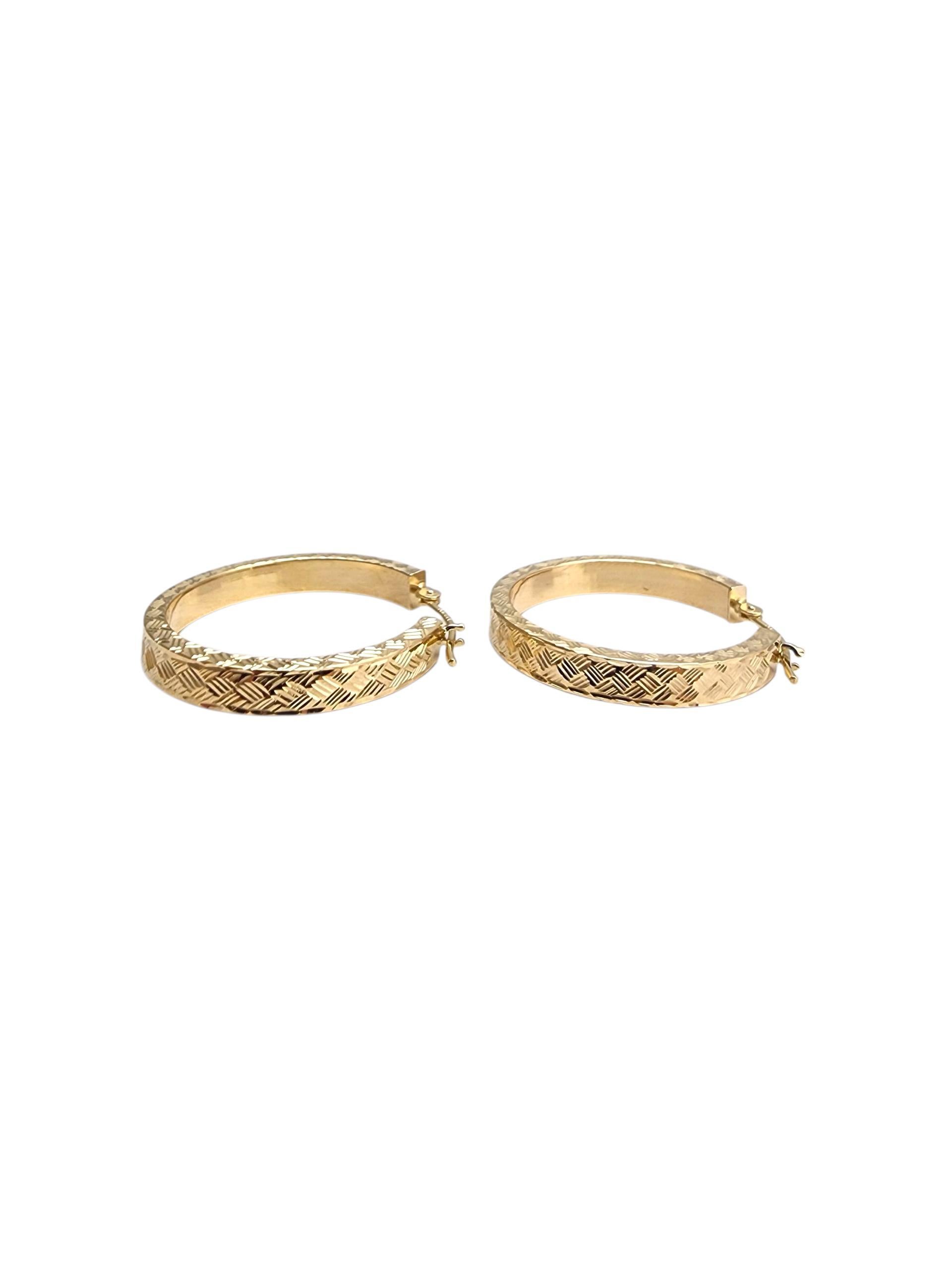 Boucles d'oreilles en or jaune 14K avec diamants #22857 en vente 1