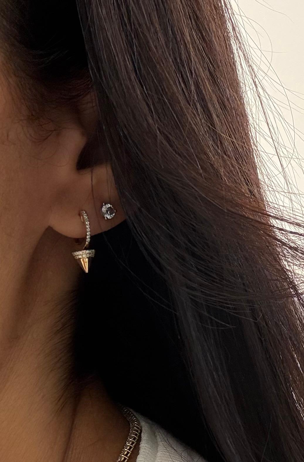 These beautiful and stylish drop point earrings are great for everyday wear or to gift to a dear friend.

14K Yellow Gold, 3 grams
86 Round Natural Diamonds, 
Diamond Weight 0.29 carats
Diamond Color & Clarity GH-SI
Earring Length is 1