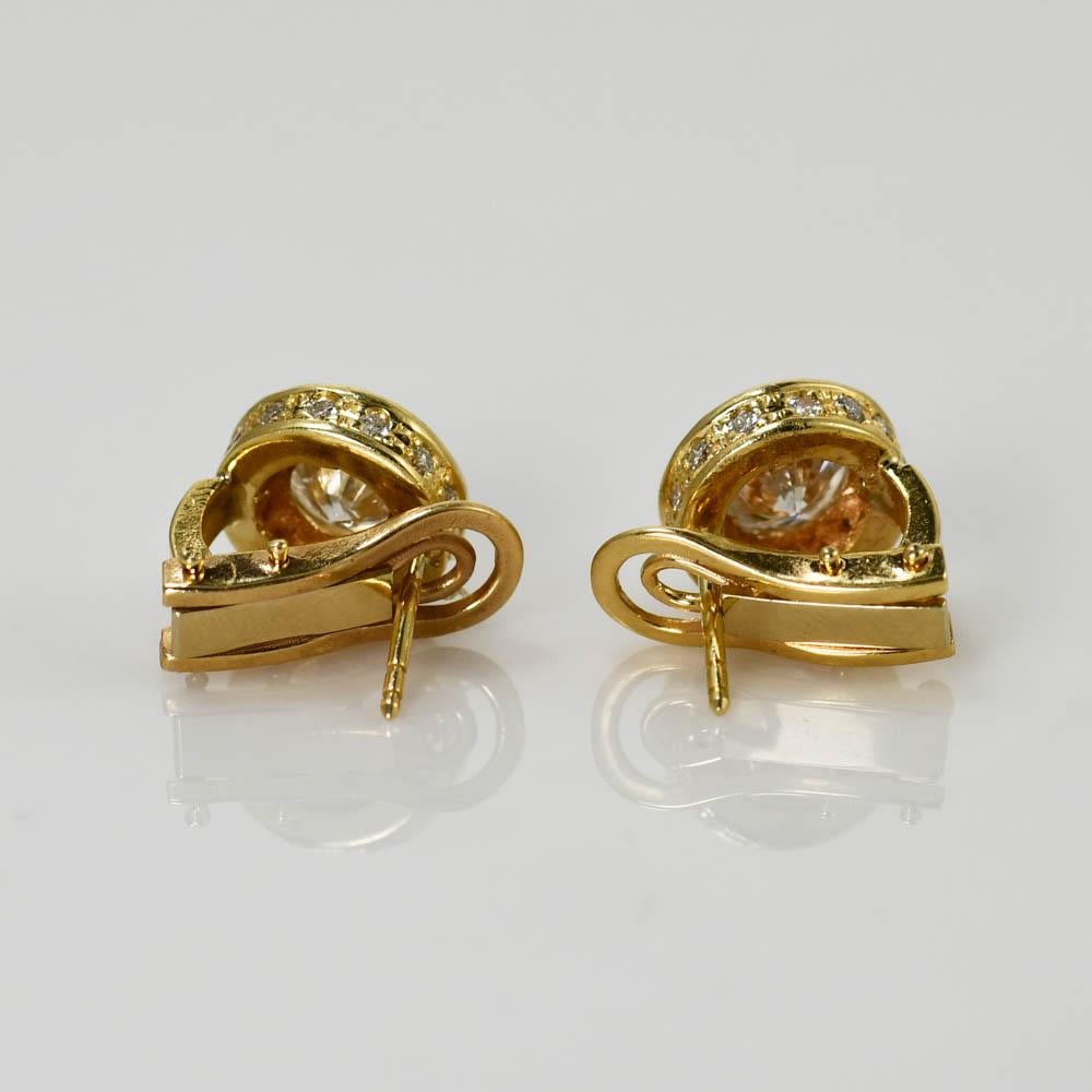 Women's or Men's 14K Yellow Gold Diamond Earrings, Clip Back, 3.35tdw For Sale