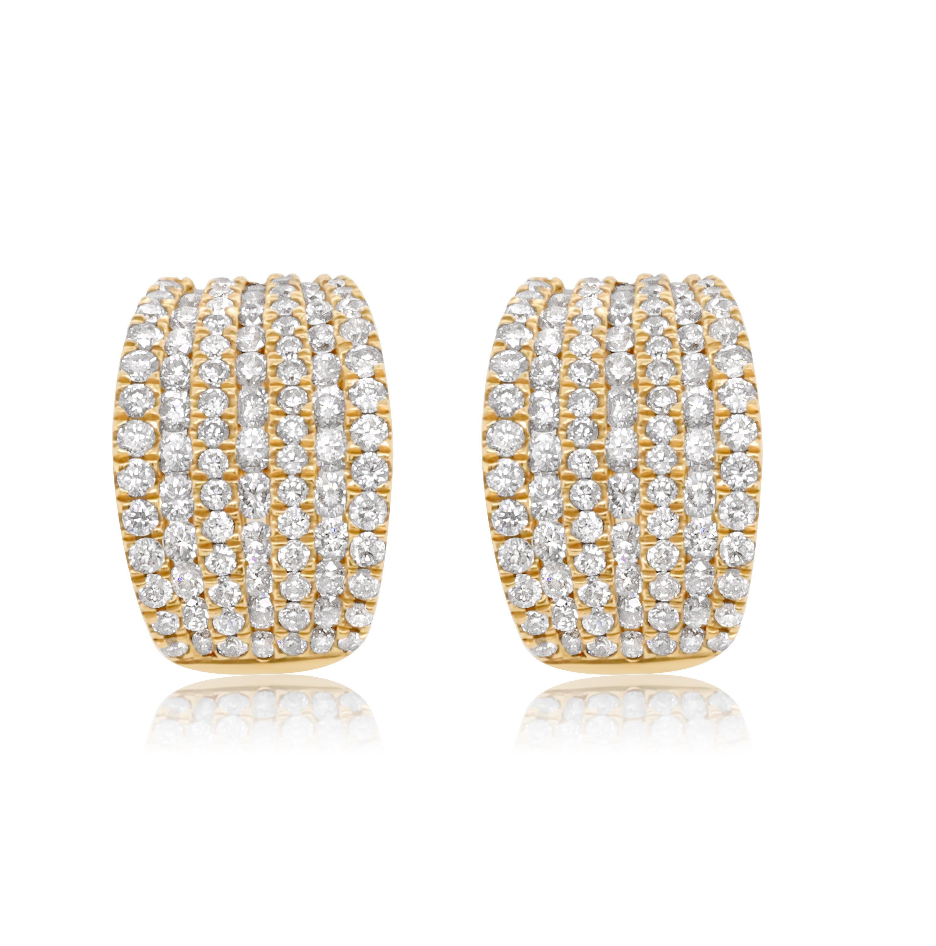 Round Cut 14K Yellow Gold Diamond Earrings For Sale