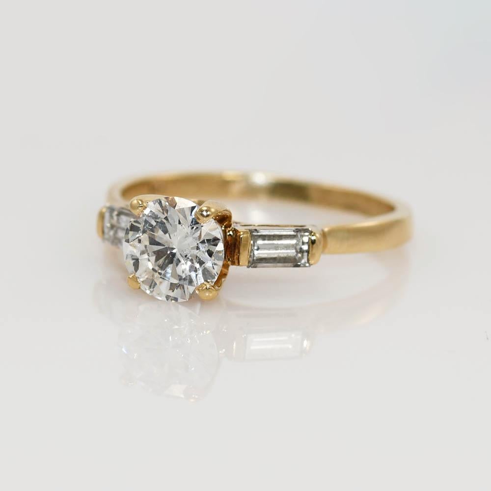 Taille brillant Bague de fiançailles en or jaune 14 carats avec diamants 1,03 carat, CTR-2,7 g en vente