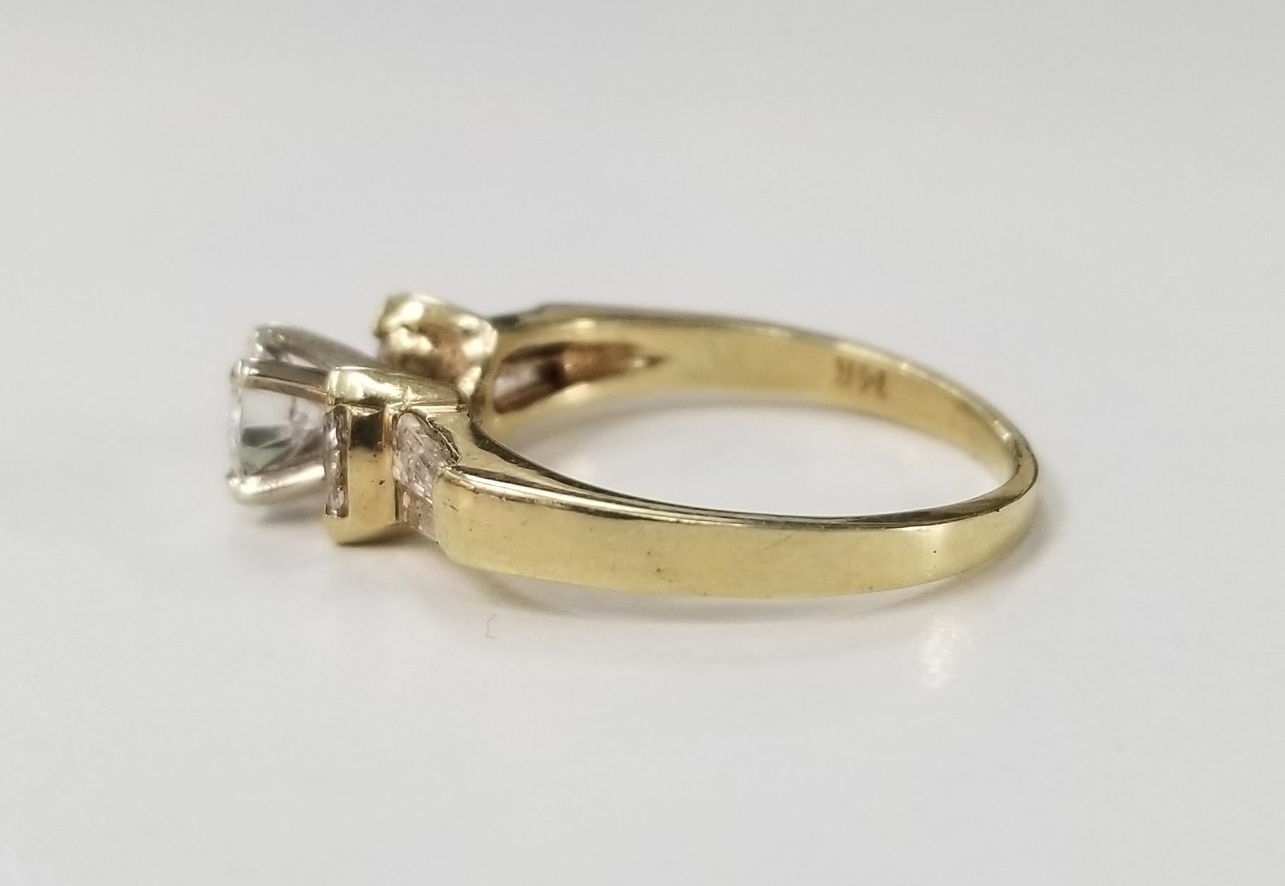 Contemporary 14 Karat Yellow Gold Diamond Engagement Ring